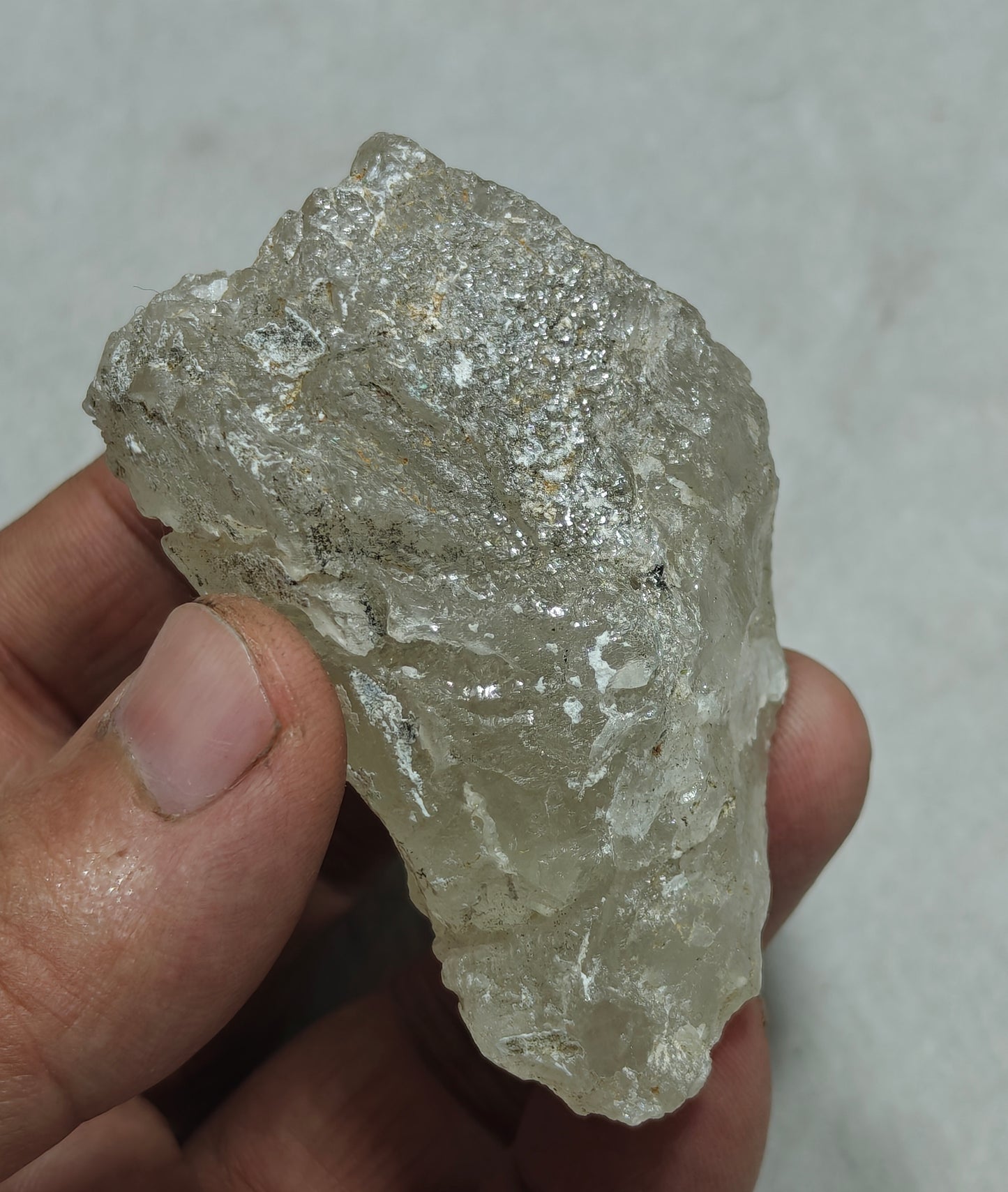 Natural etched pollucite 137 grams