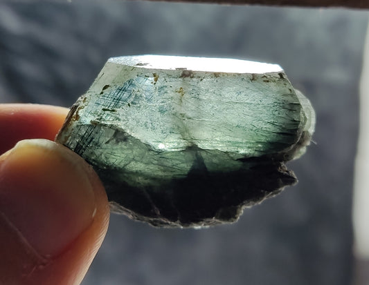 Natural green Color Apatite Crystal with Byss-olite Inclusions 36 grams