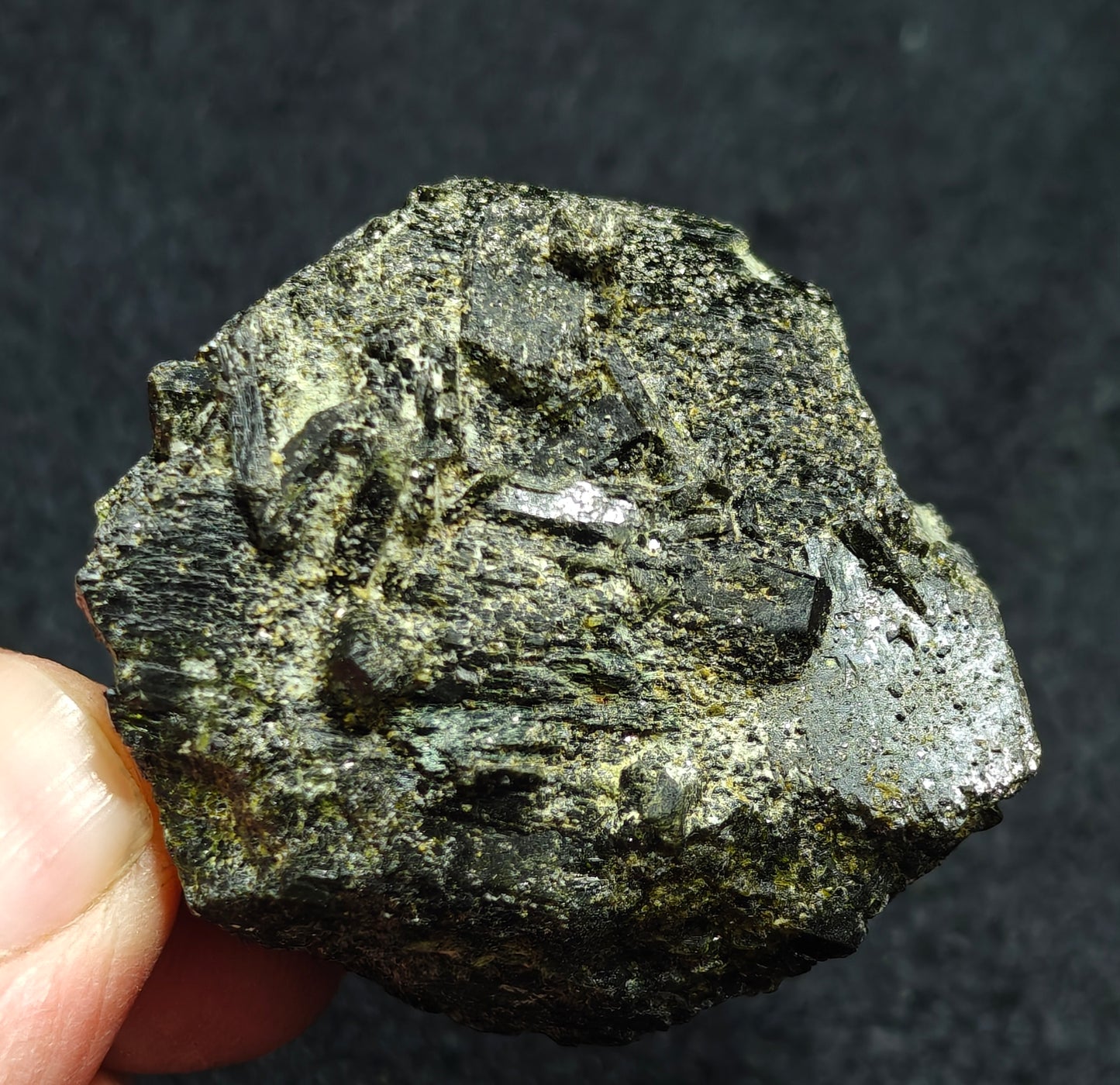 Natural dark green color epidote crystal 84 grams