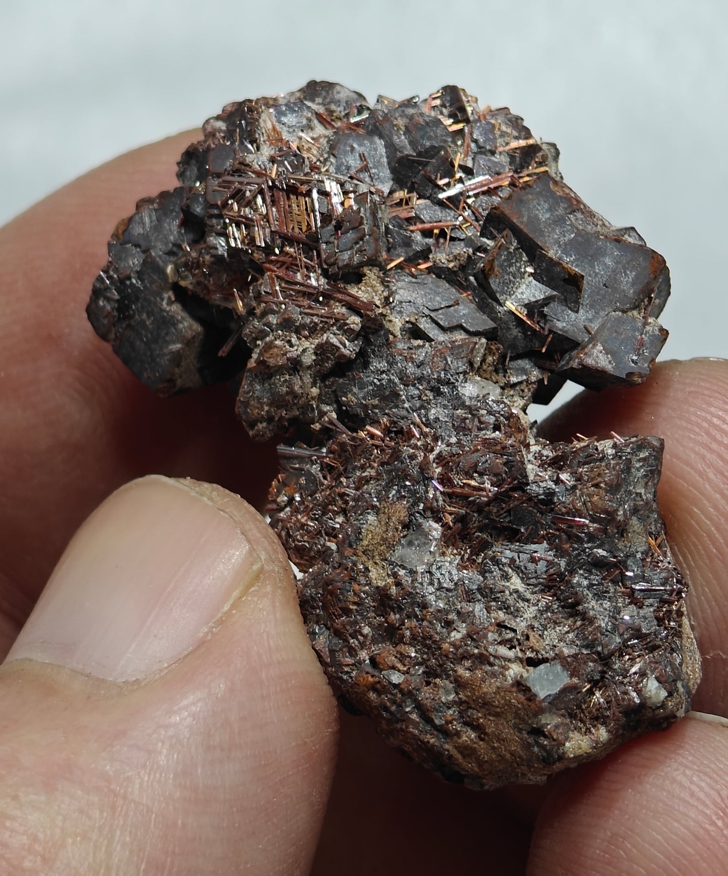 Natural siderite cluster with rutiles small size 11 grams