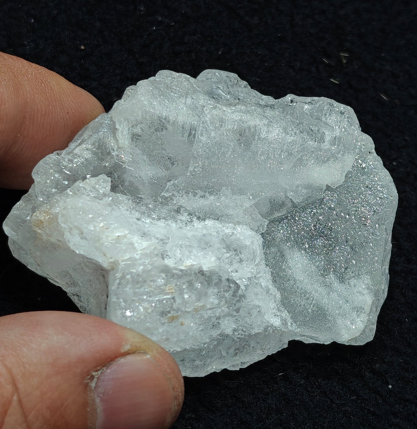 Natural pollucite 76 grams