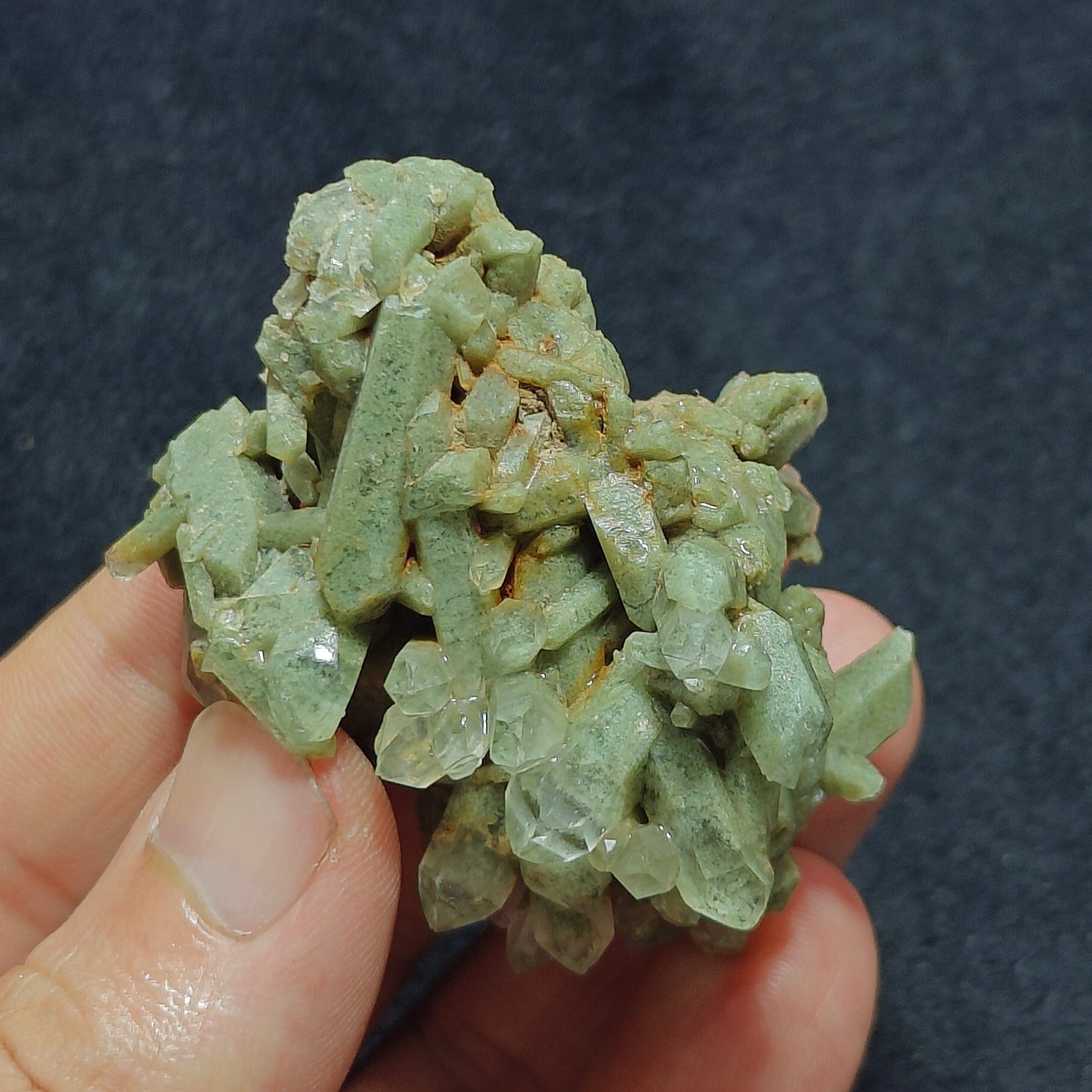 Chlorite Quartz crystal 63 grams
