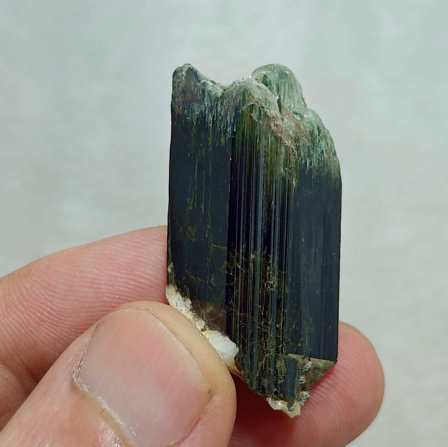 Natural aegirine crystal 17 grams