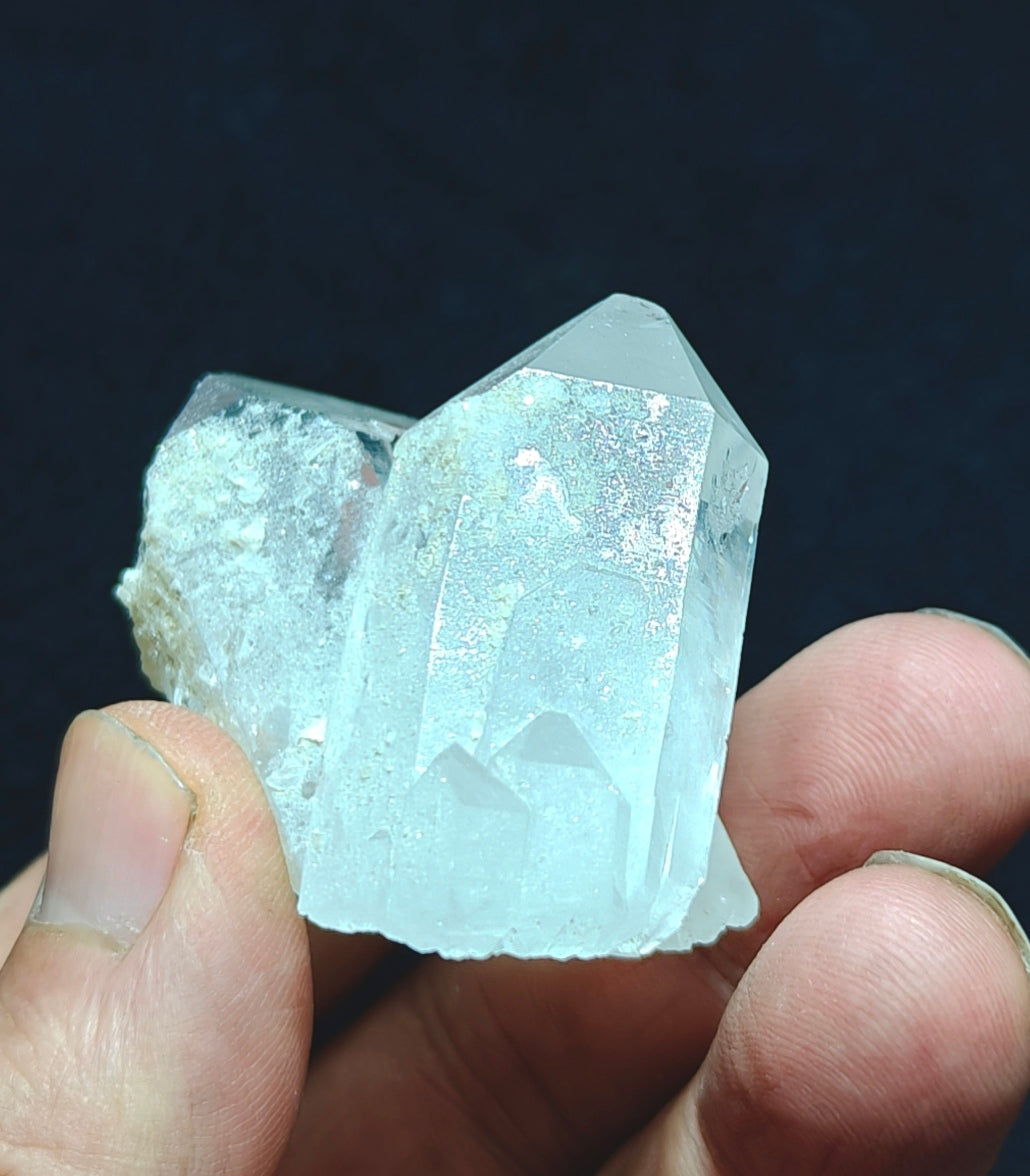 Twin terminated Quartz Crystals interconnected 76 grams