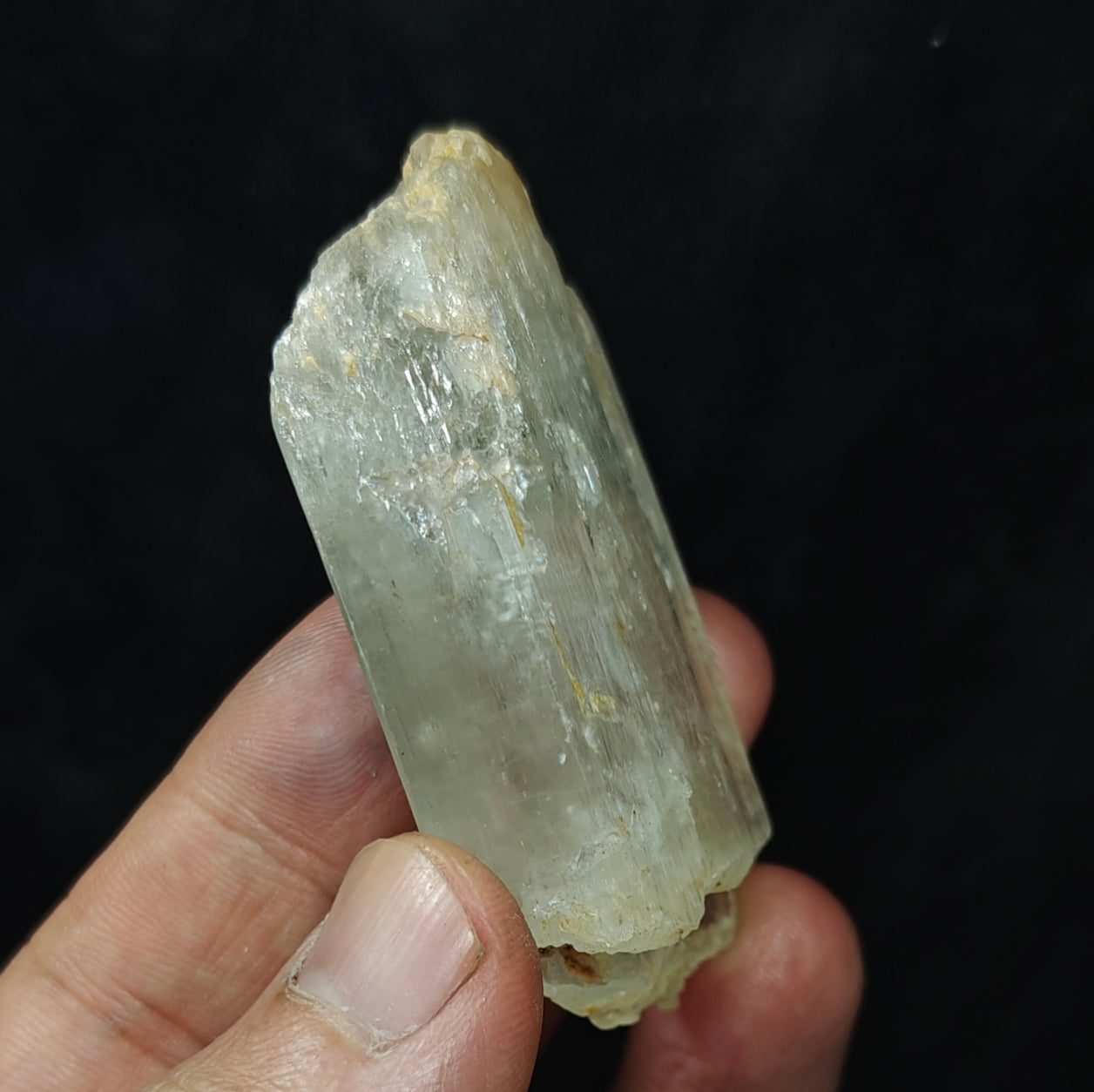 Natural spodumene crystal 81 grams