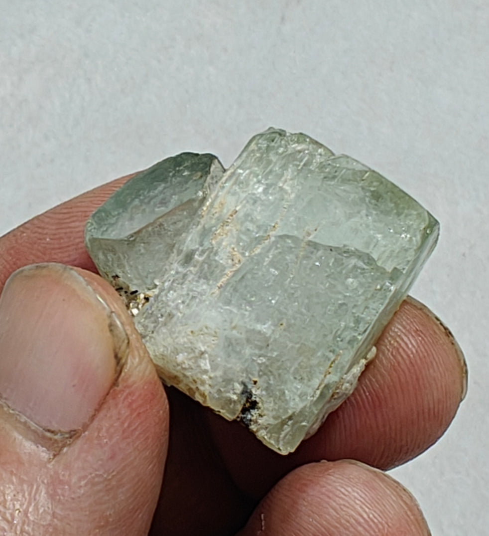 Naturally terminated aquamarine crystal twin formation 21 grams