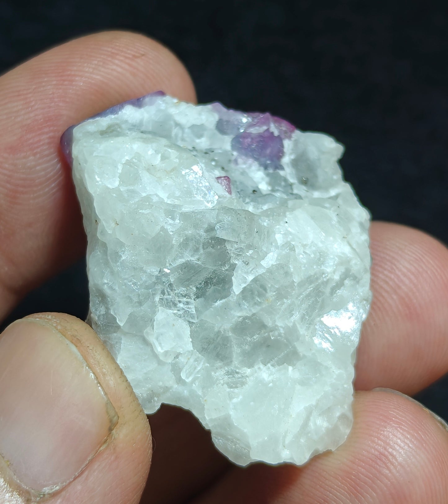 Natural corrundum on matrix 25 grams