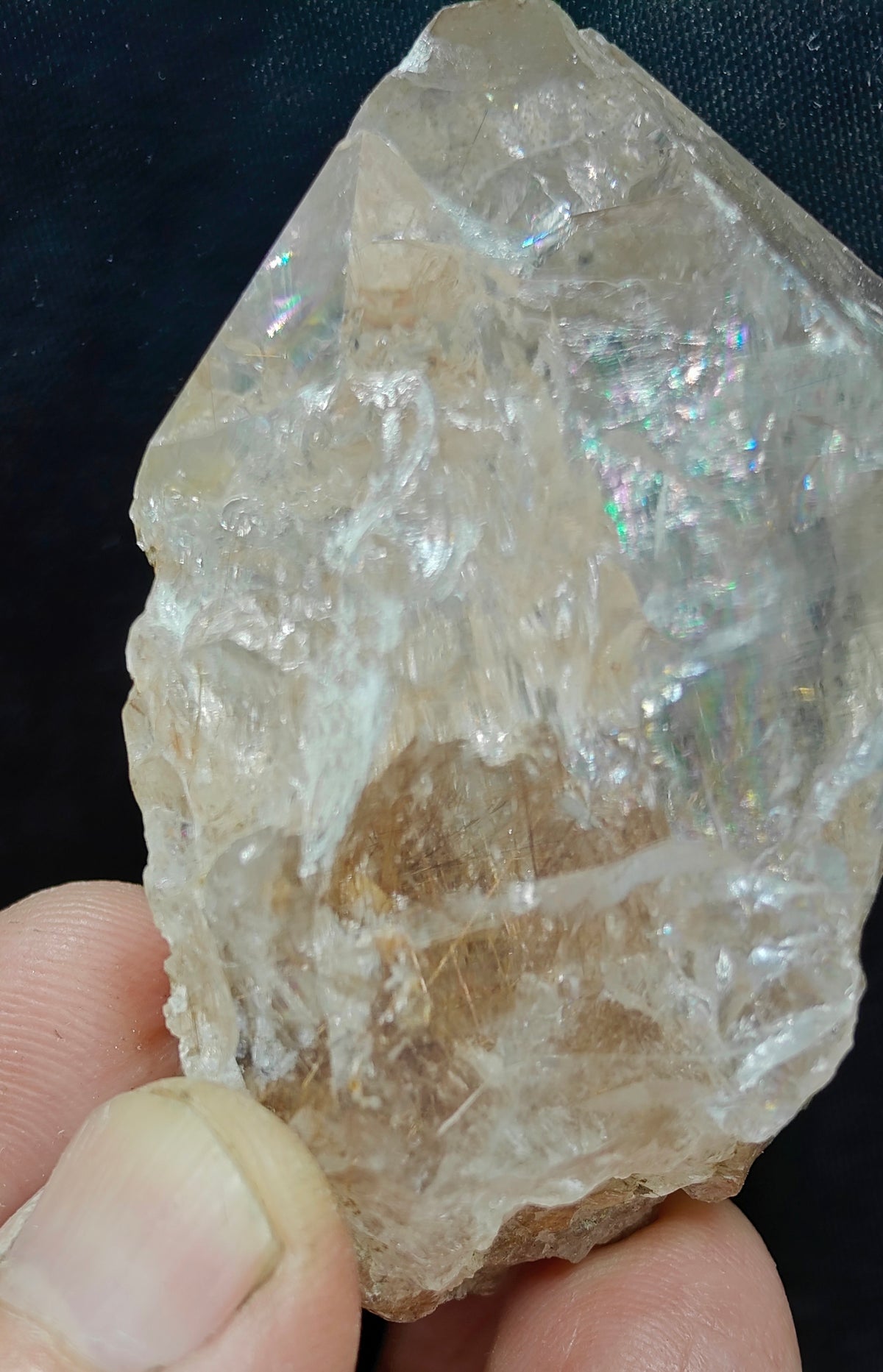 Rutile included quartz Crystal 135 grams