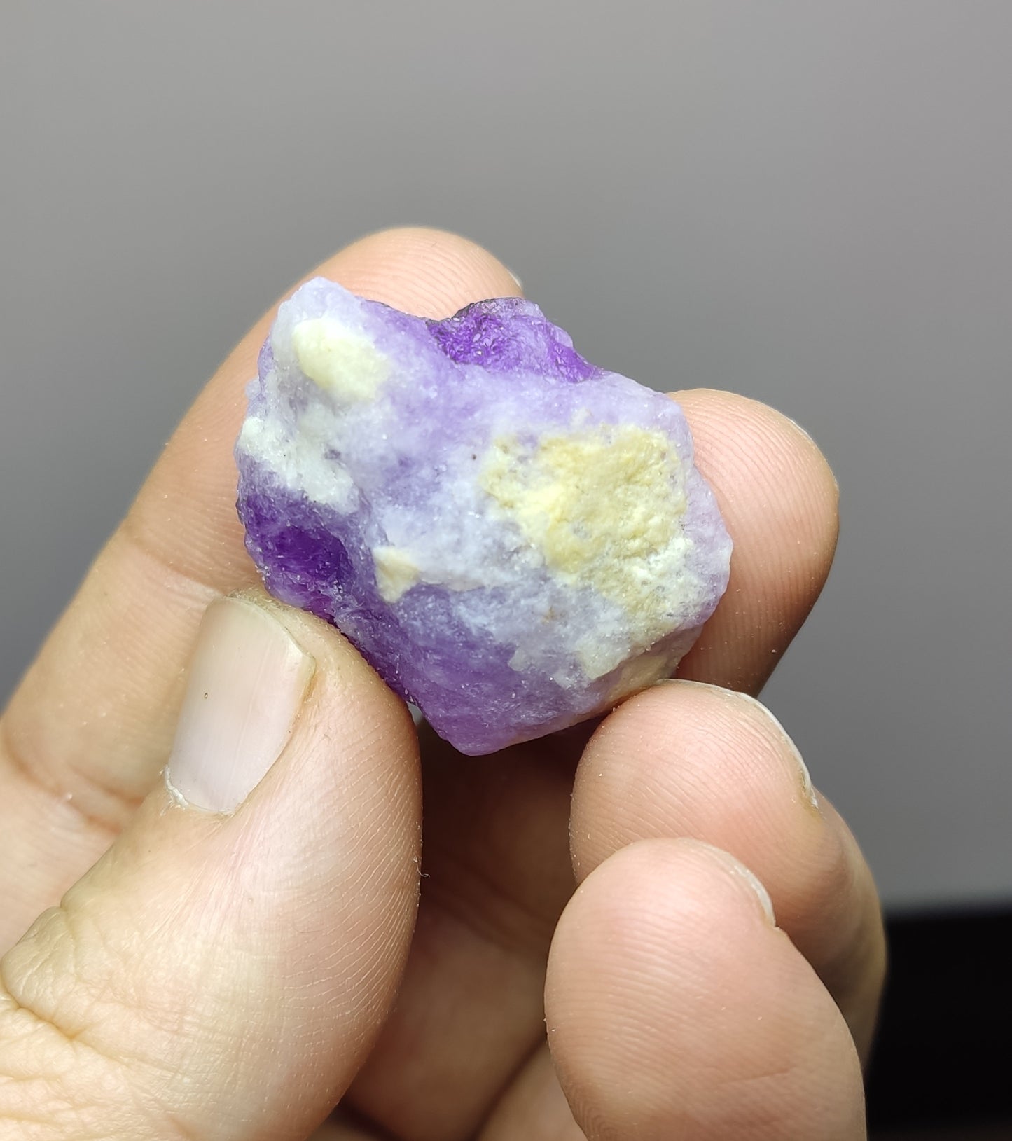 An amazing specimen hackmanite on matrix highly Tenebrescent 14 grams