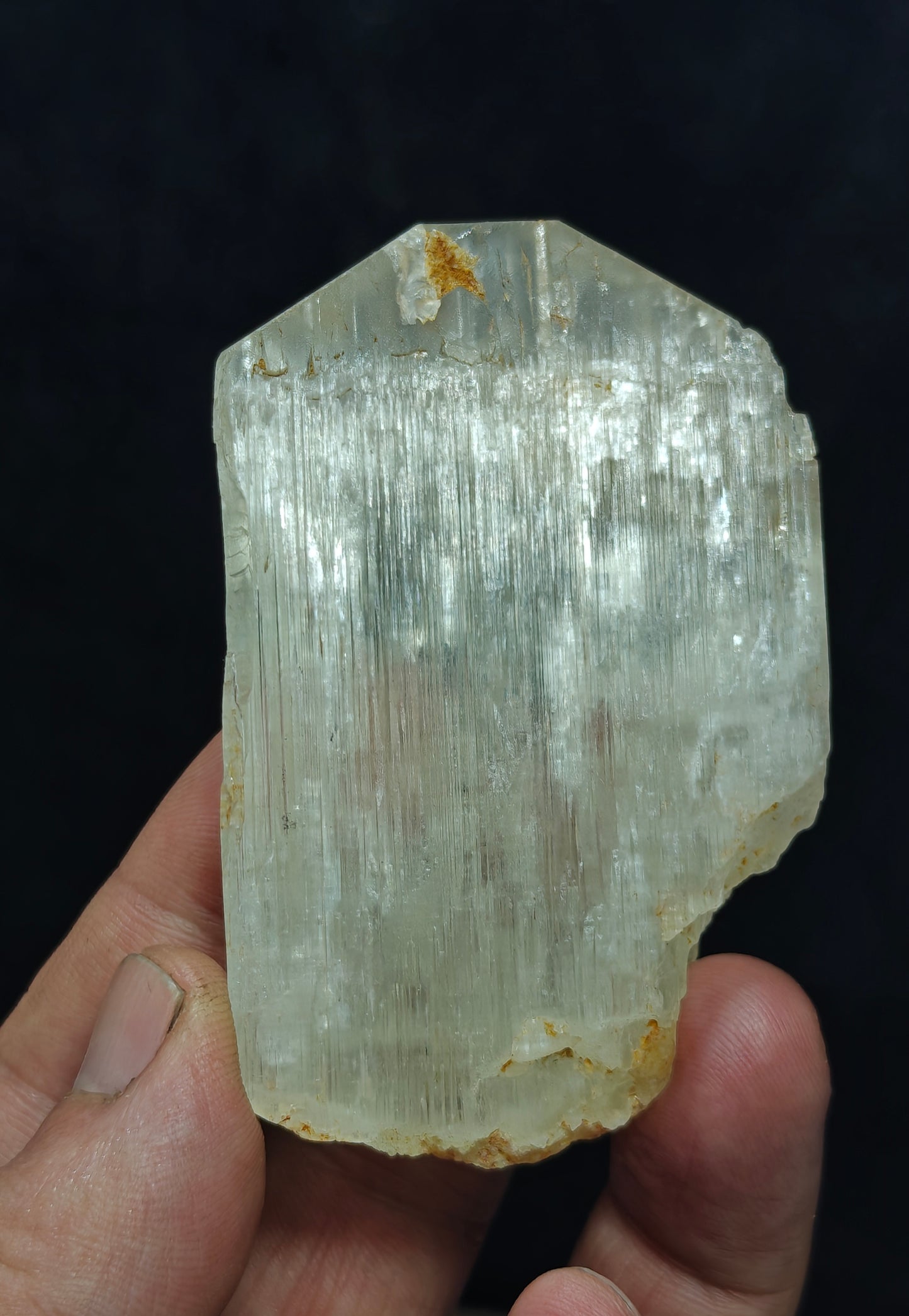 Natural spodumene crystal 105 grams