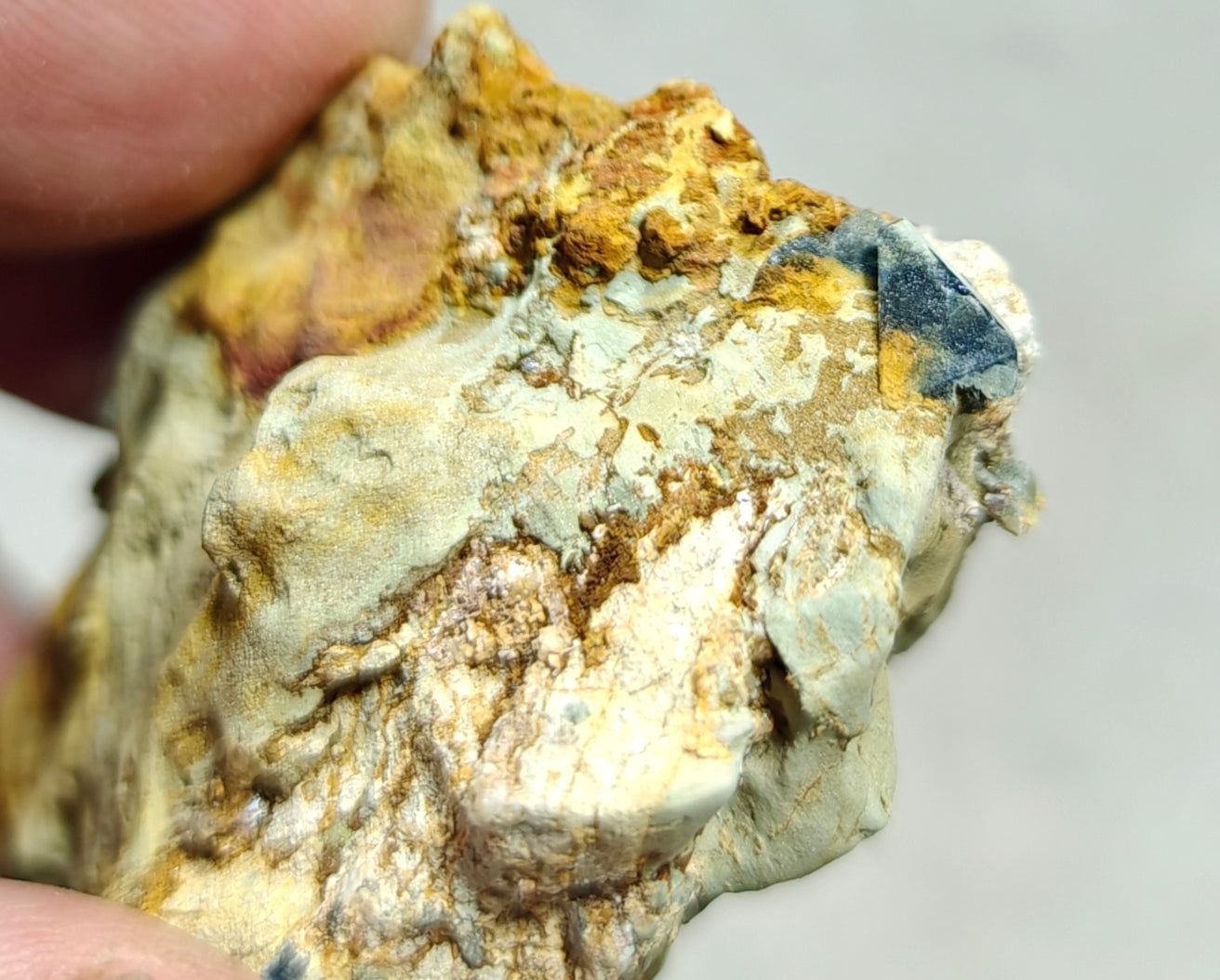 Anatase Crystals on matrix 48 grams