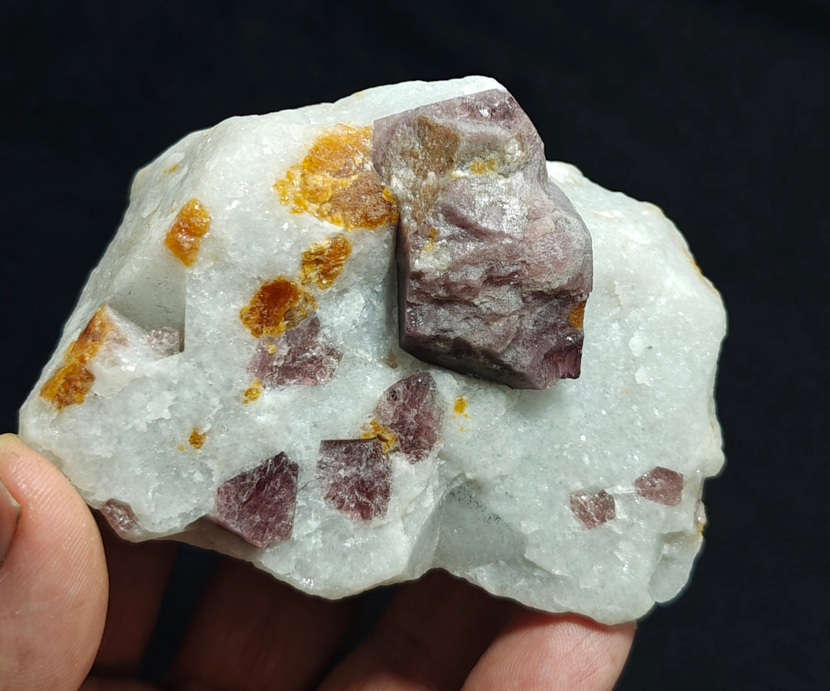 Natural fluorescent spinel specimen 364 grams