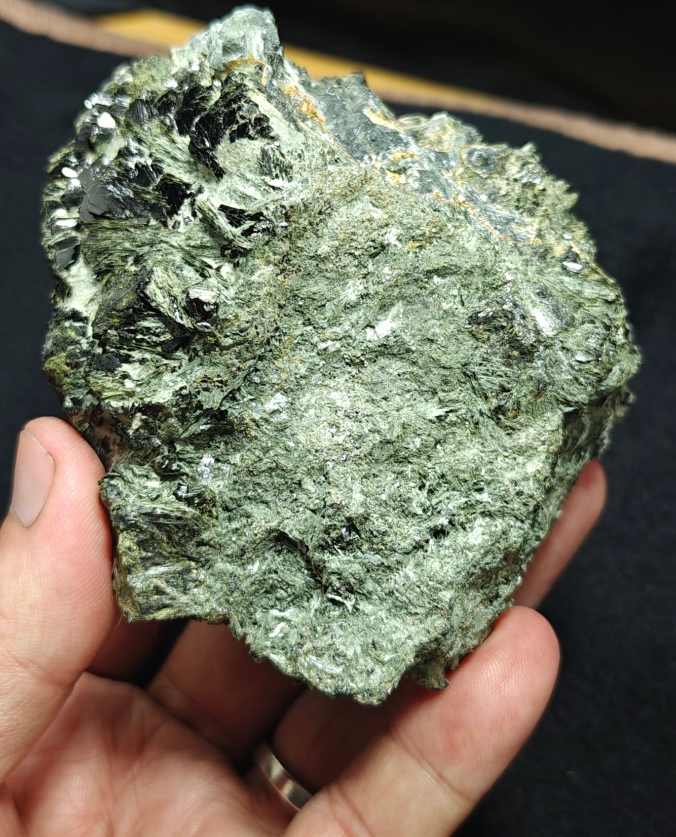 Lusterous Epidote specimen 587 grams