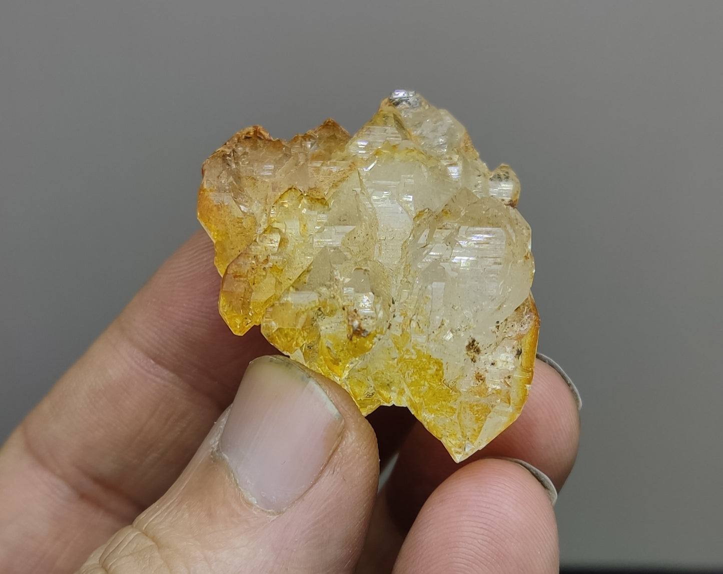 Natural Yellow Quartz Crystal 28 grams