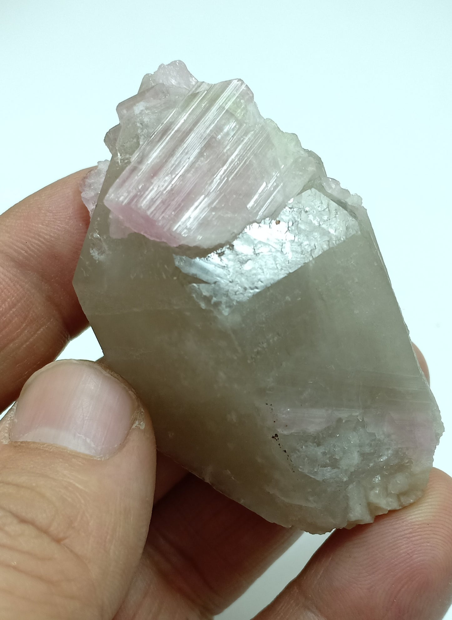 An amazing beautiful specimens of pink Tourmaline crystals Terminated smoky quartz 80g