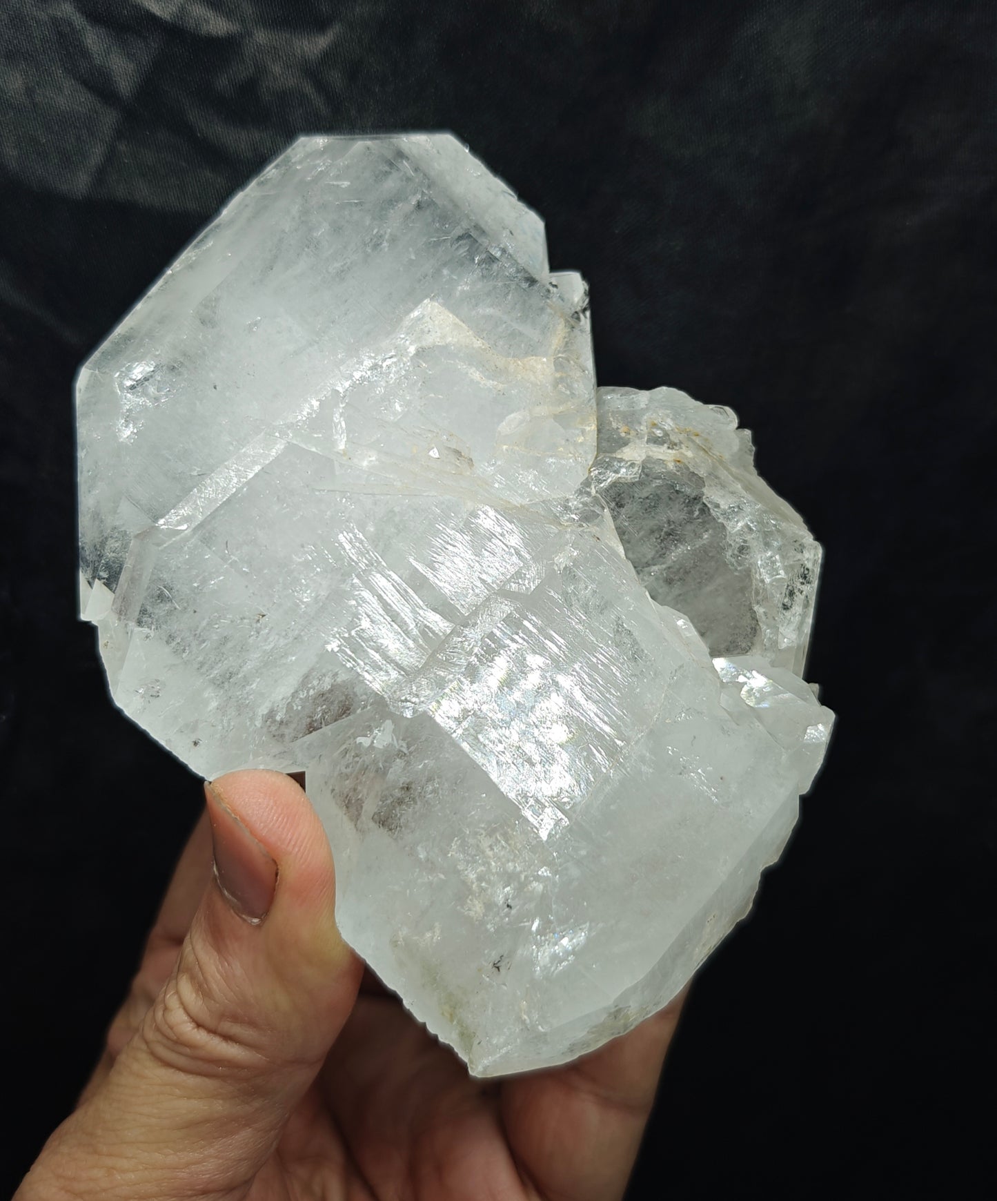 Faden Quartz crystal specimen 426 grams