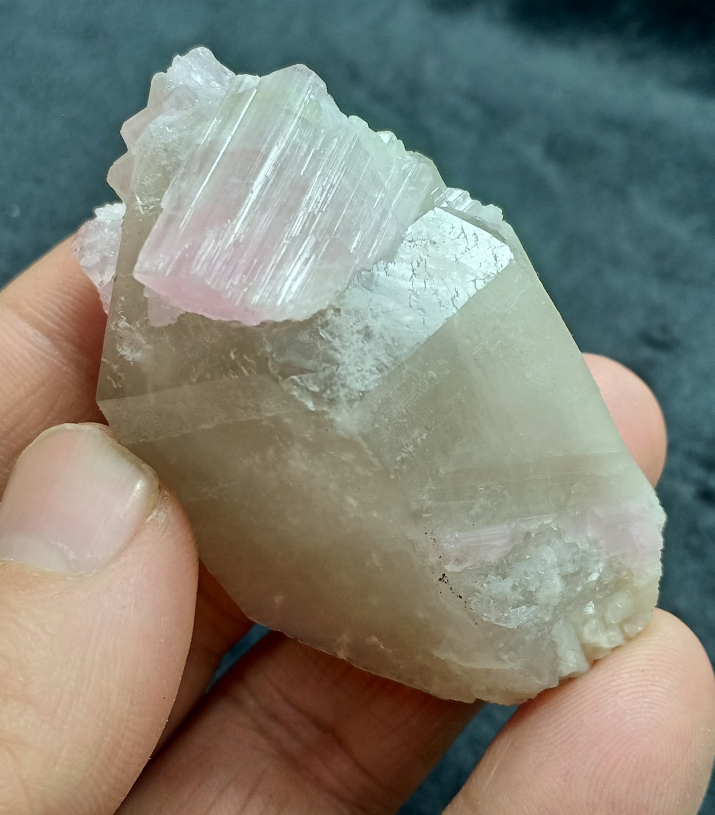 An amazing beautiful specimens of pink Tourmaline crystals Terminated smoky quartz 80g