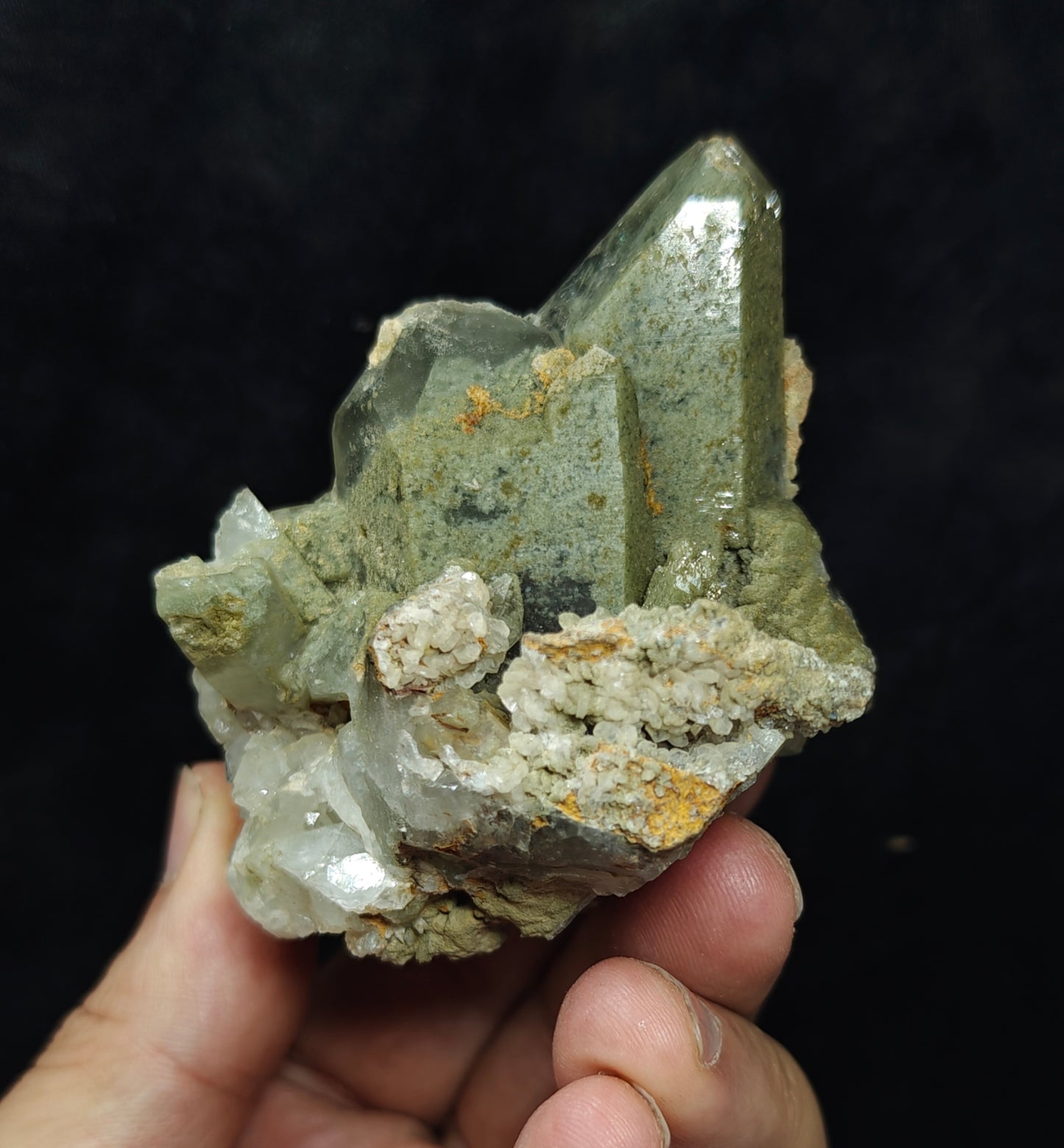 Chlorite Quartz cluster 217 grams