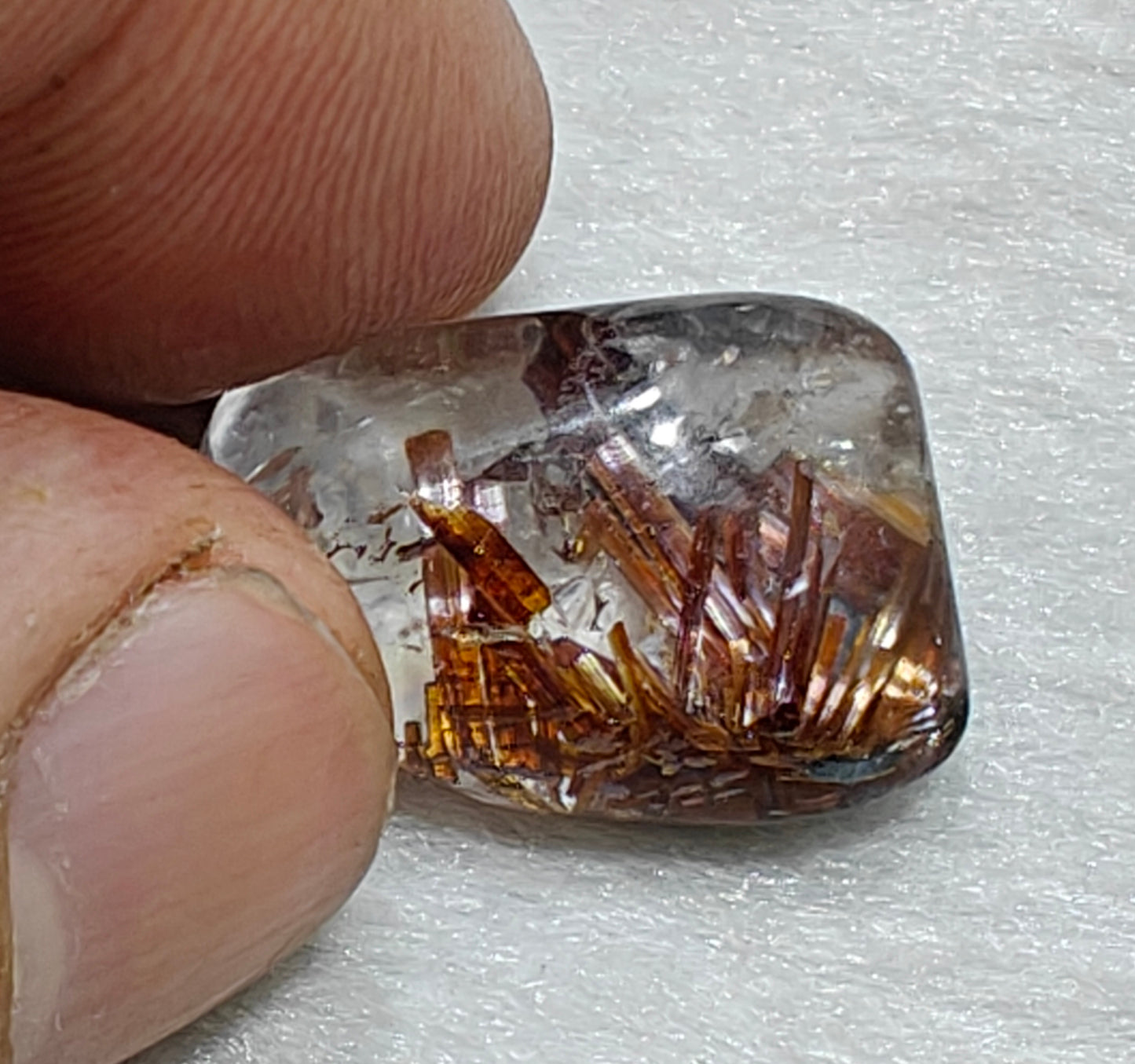 Rutiles included polished quartz 4 grams
