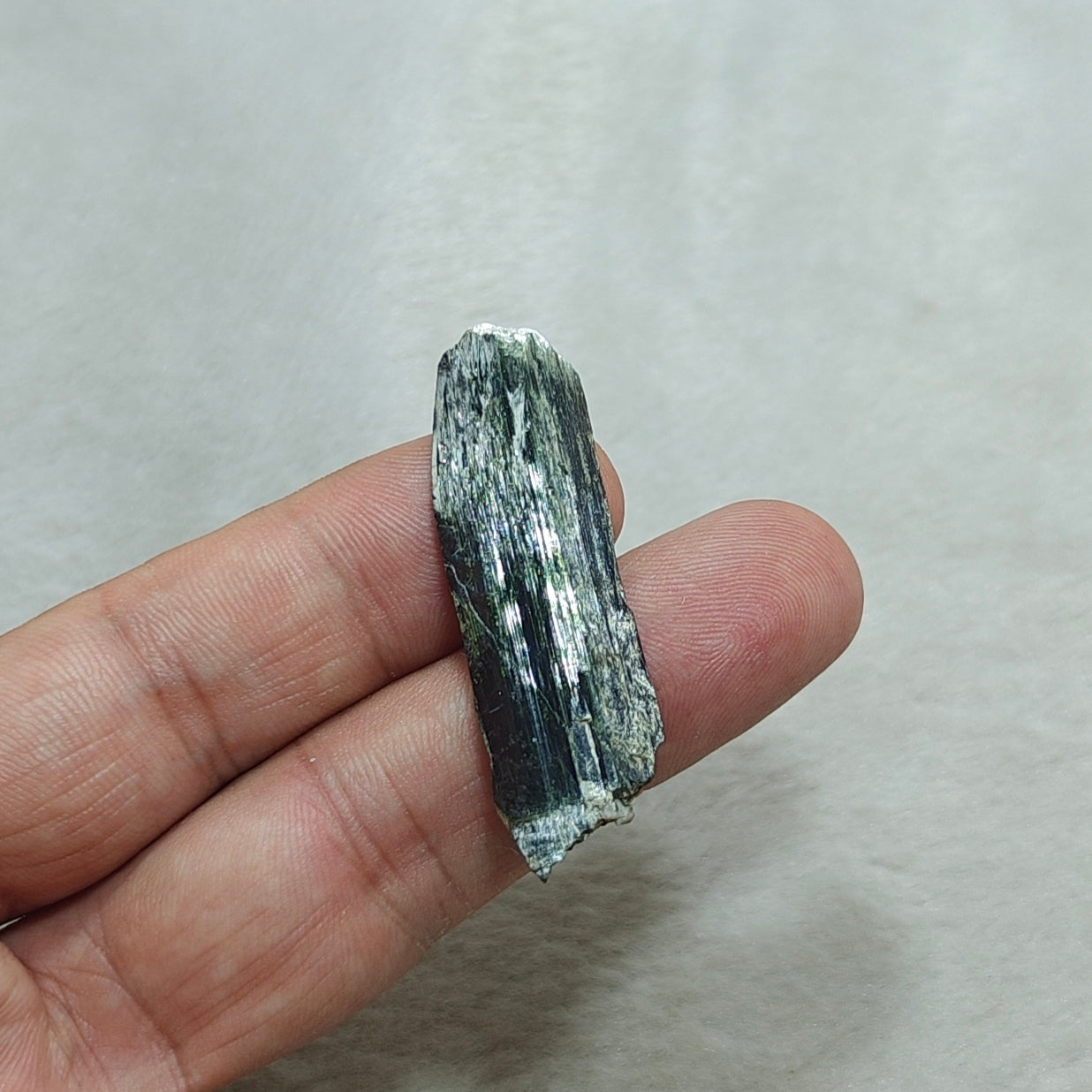 Natural aegirine crystal 9 grams