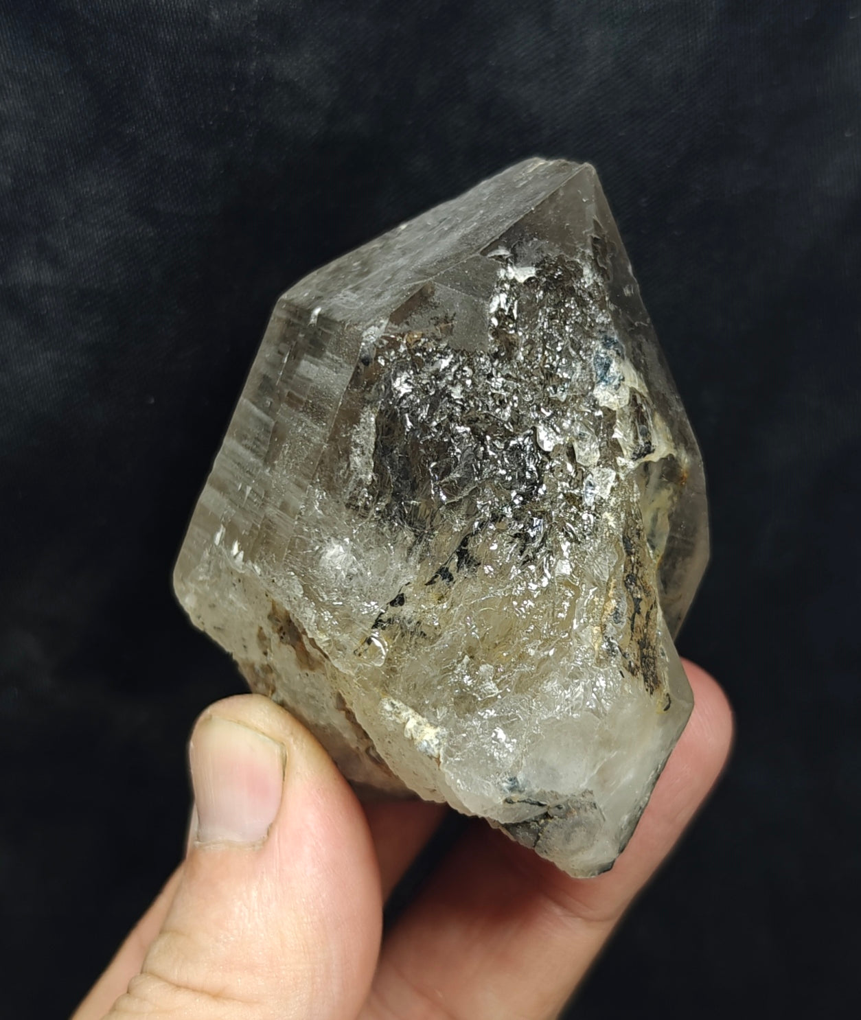 Natural smoky Quartz Crystal 195 grams