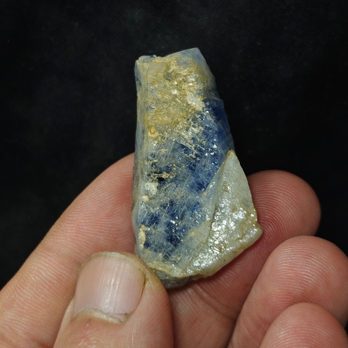 Natural Terminated blue sapphire crystal with some matrix 24 grams