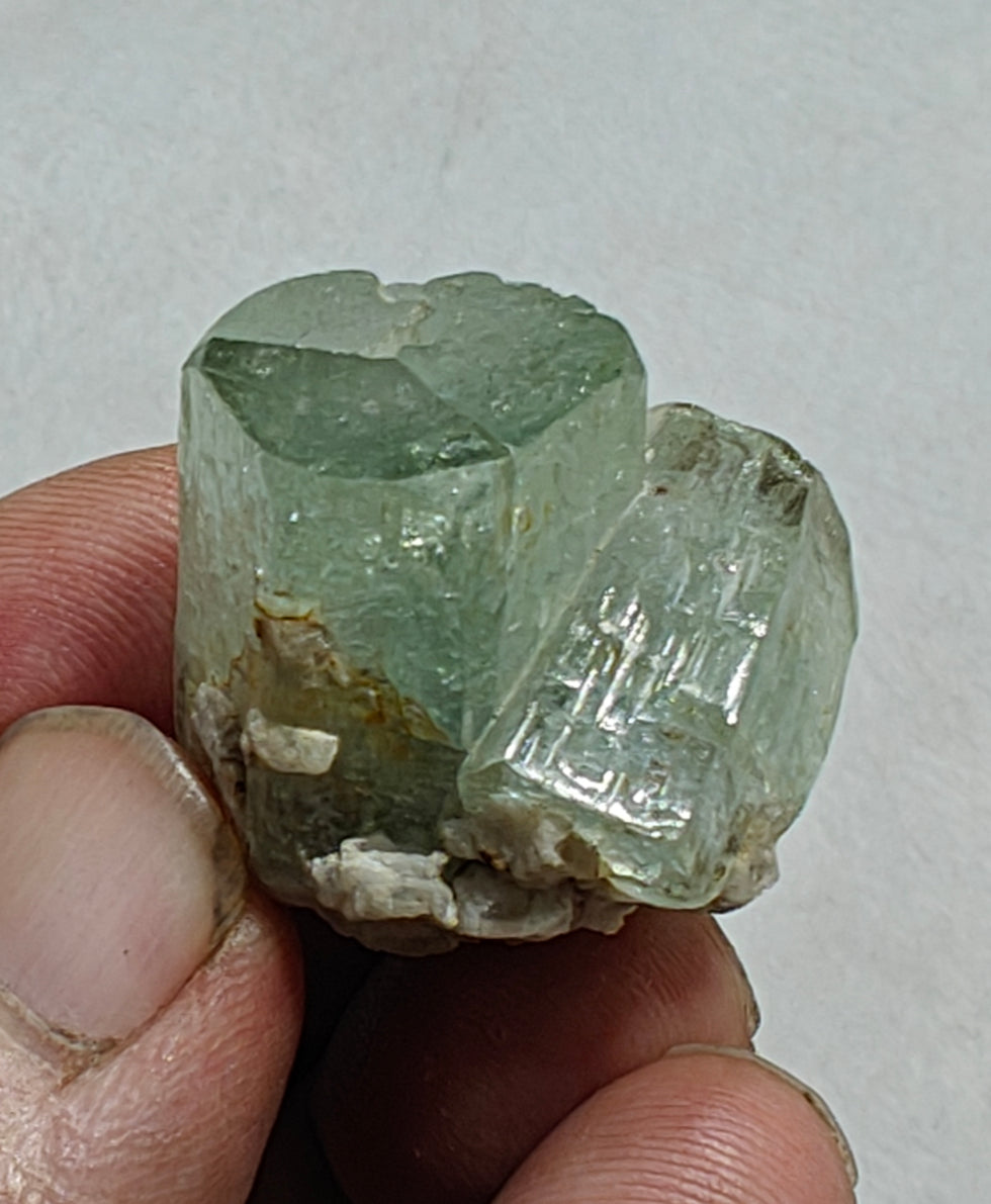 Naturally terminated aquamarine crystal twin formation 21 grams