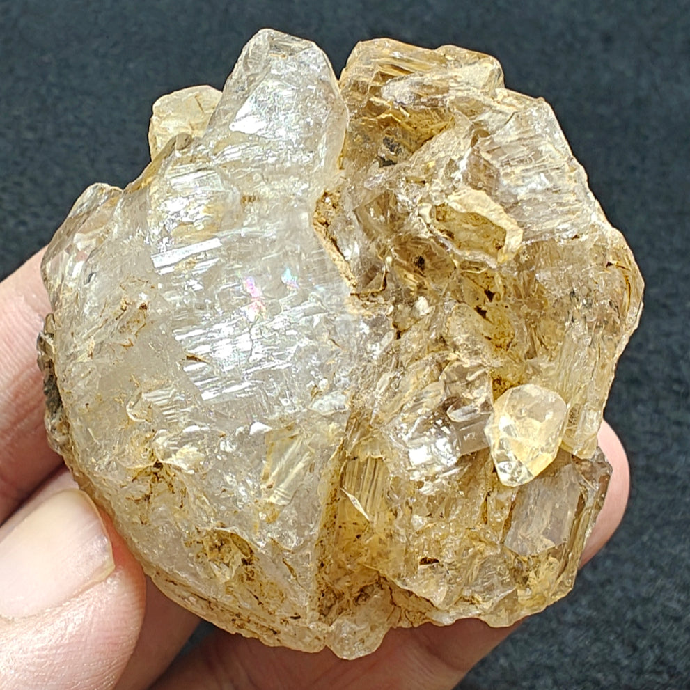 Natural window quartz fenster quartz crystal 111 grams