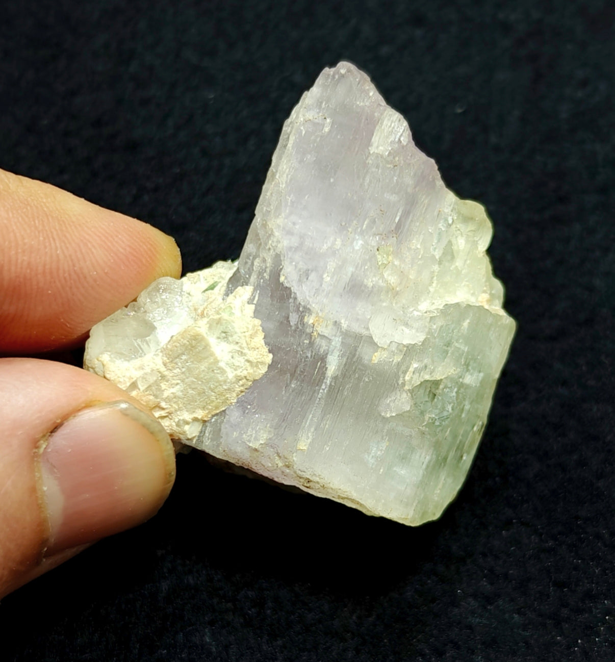 An amazing specimen of bicolor Kunzite on matrix of Albite 53 grams