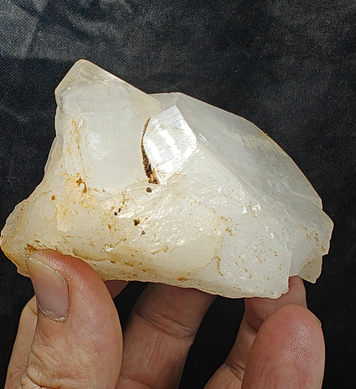 Terminated specimen of Quartz crystal 354 grams from Shalman Khyber Pakhtunkhwa