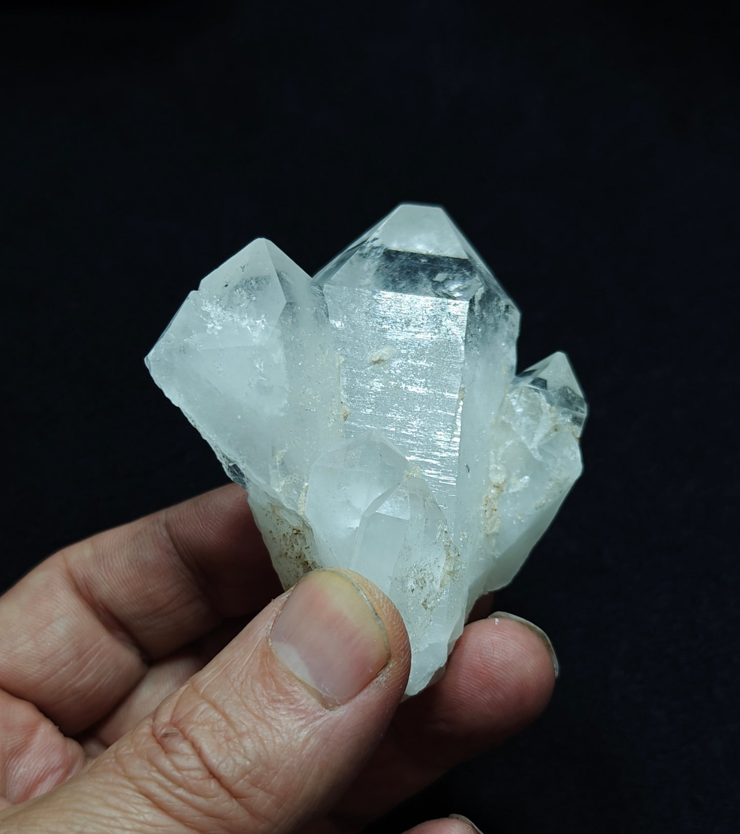 Natural terminated clear Quartz Crystals 128 grams