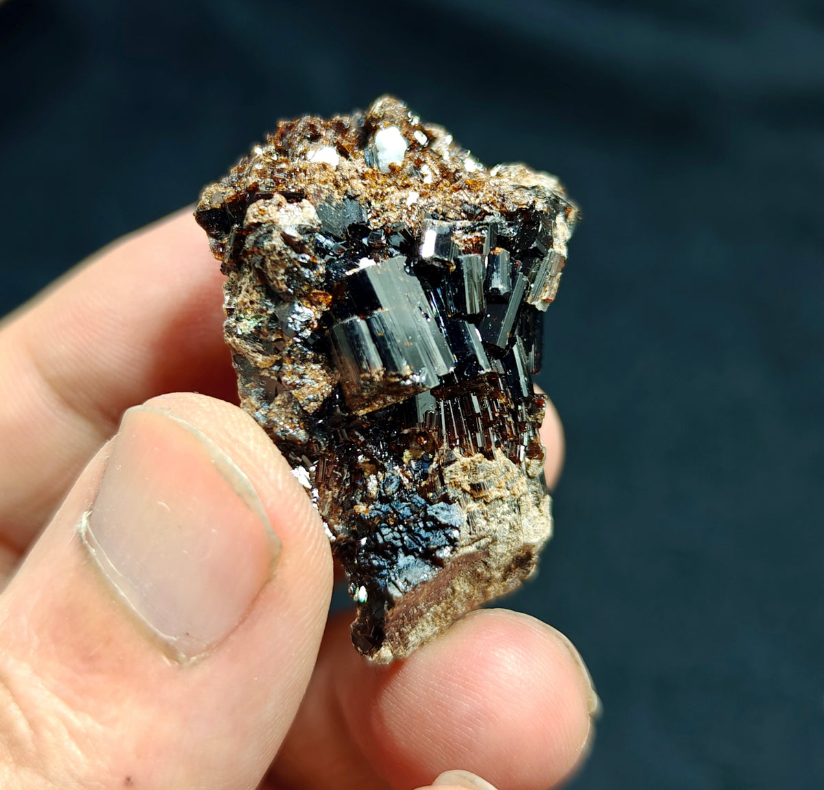 Natural usterous crystal specimen of dark brown Vesuvianite 32.5 grams