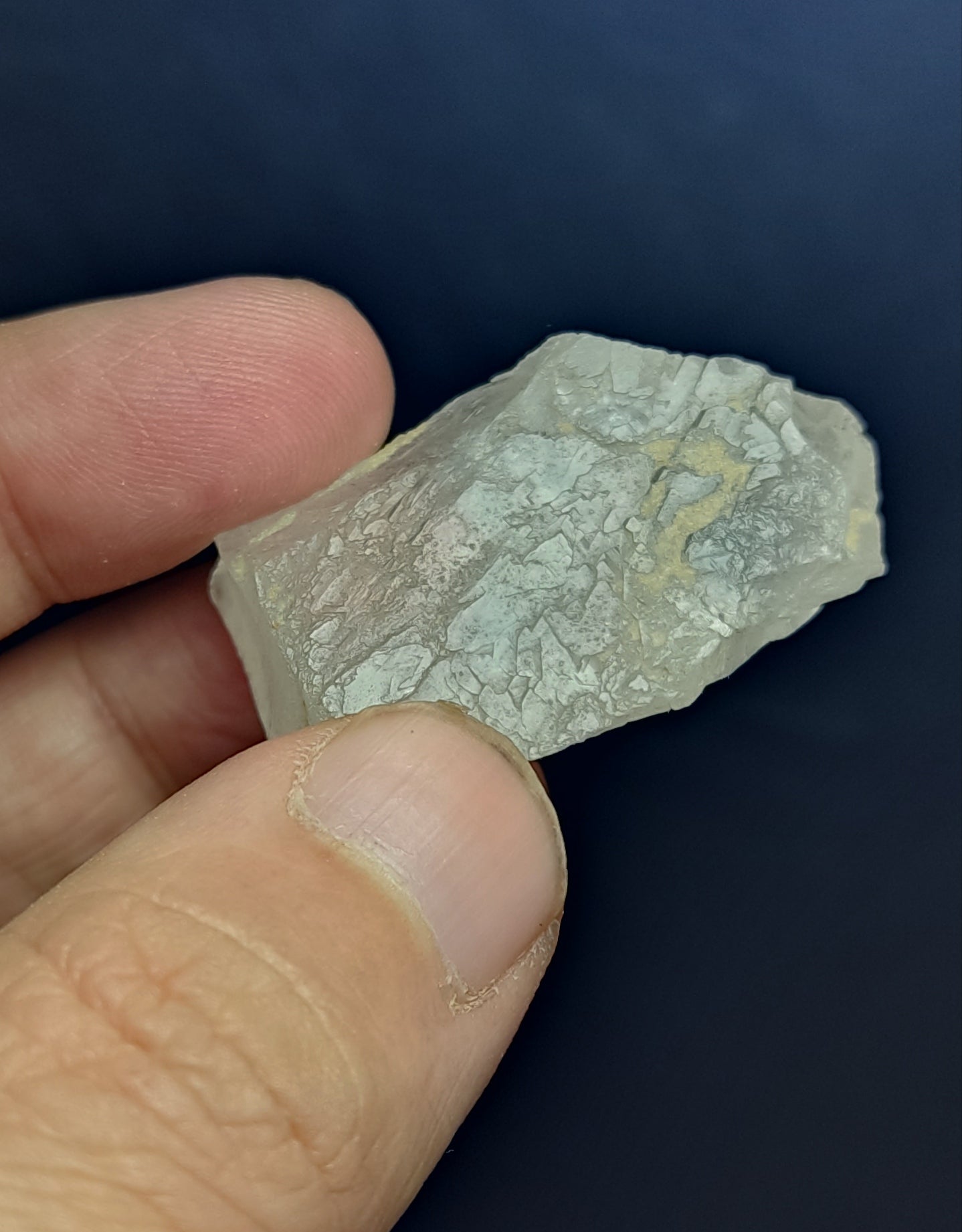 Natural terminated gwindel Quartz crystal 35 grams