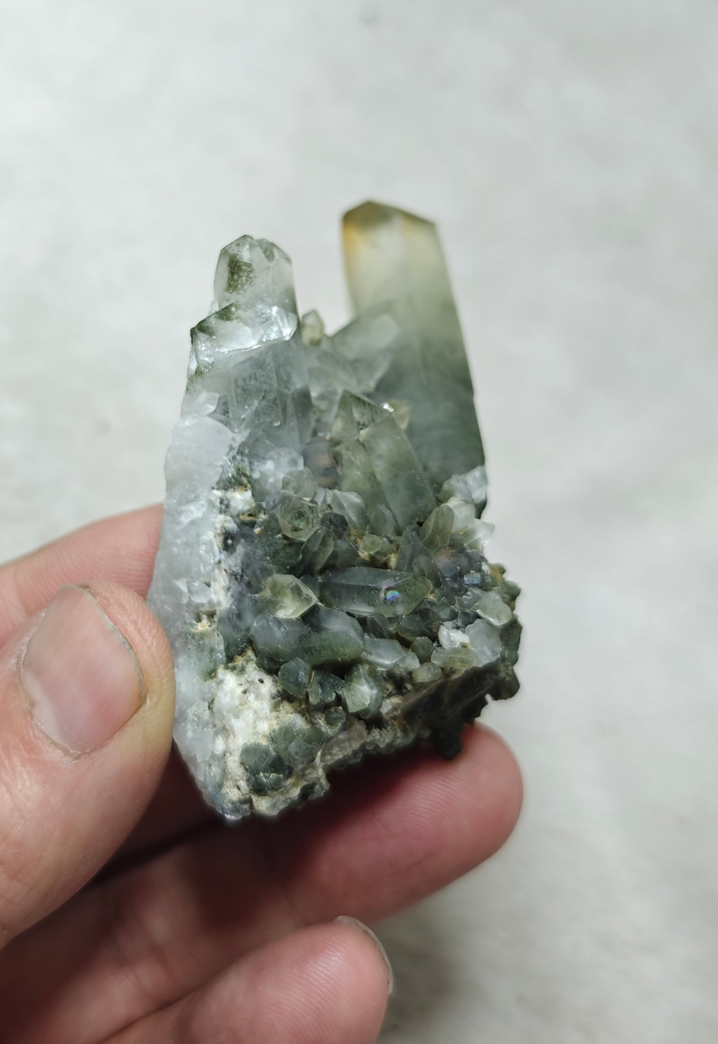 Chlorite Quartz cluster 70 grams