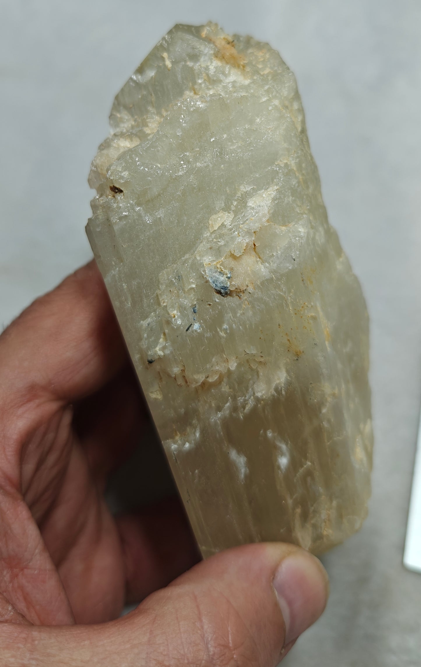 Natural spodumene crystal 548 grams