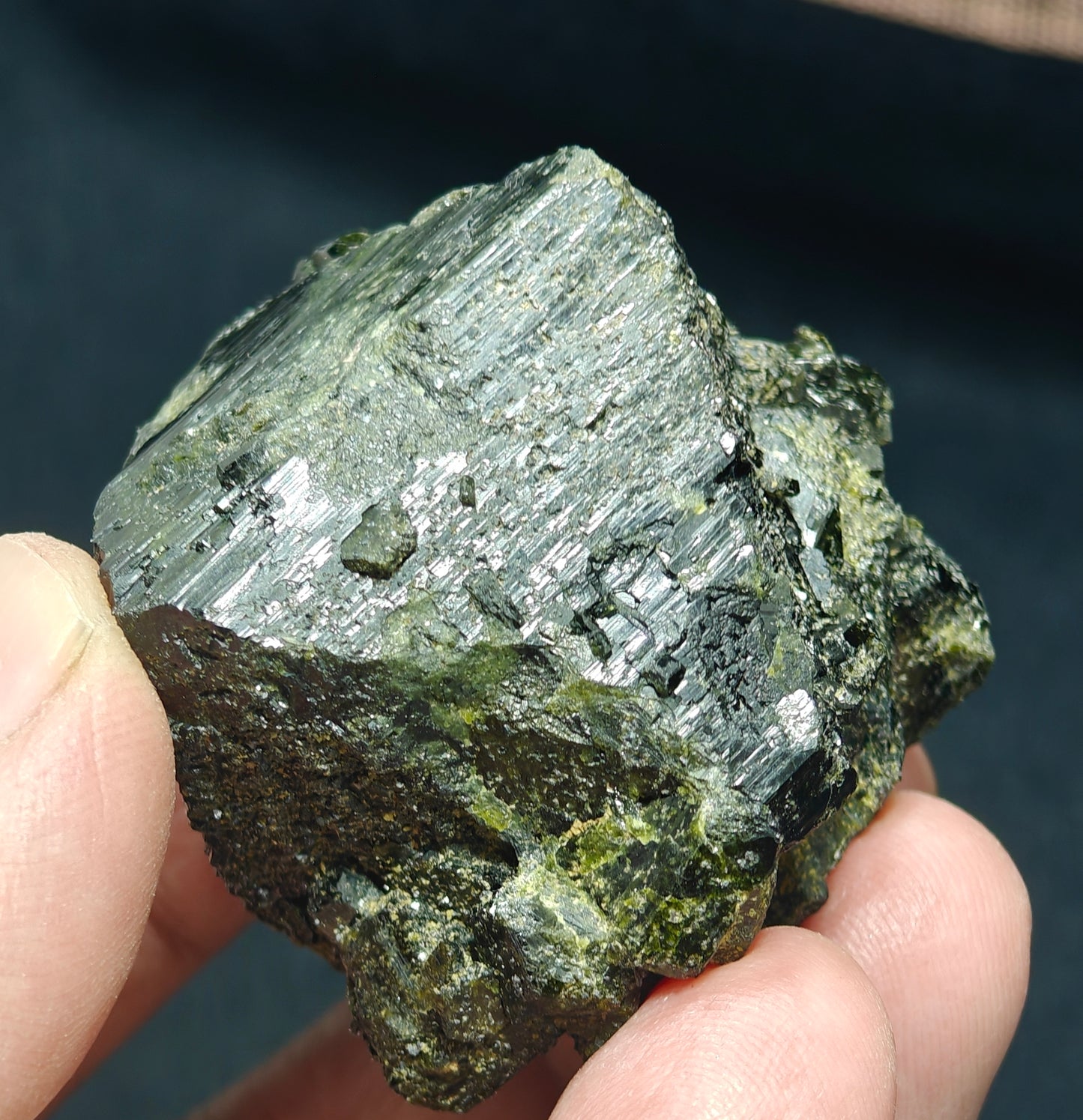 Natural dark green color epidote crystal 124 grams