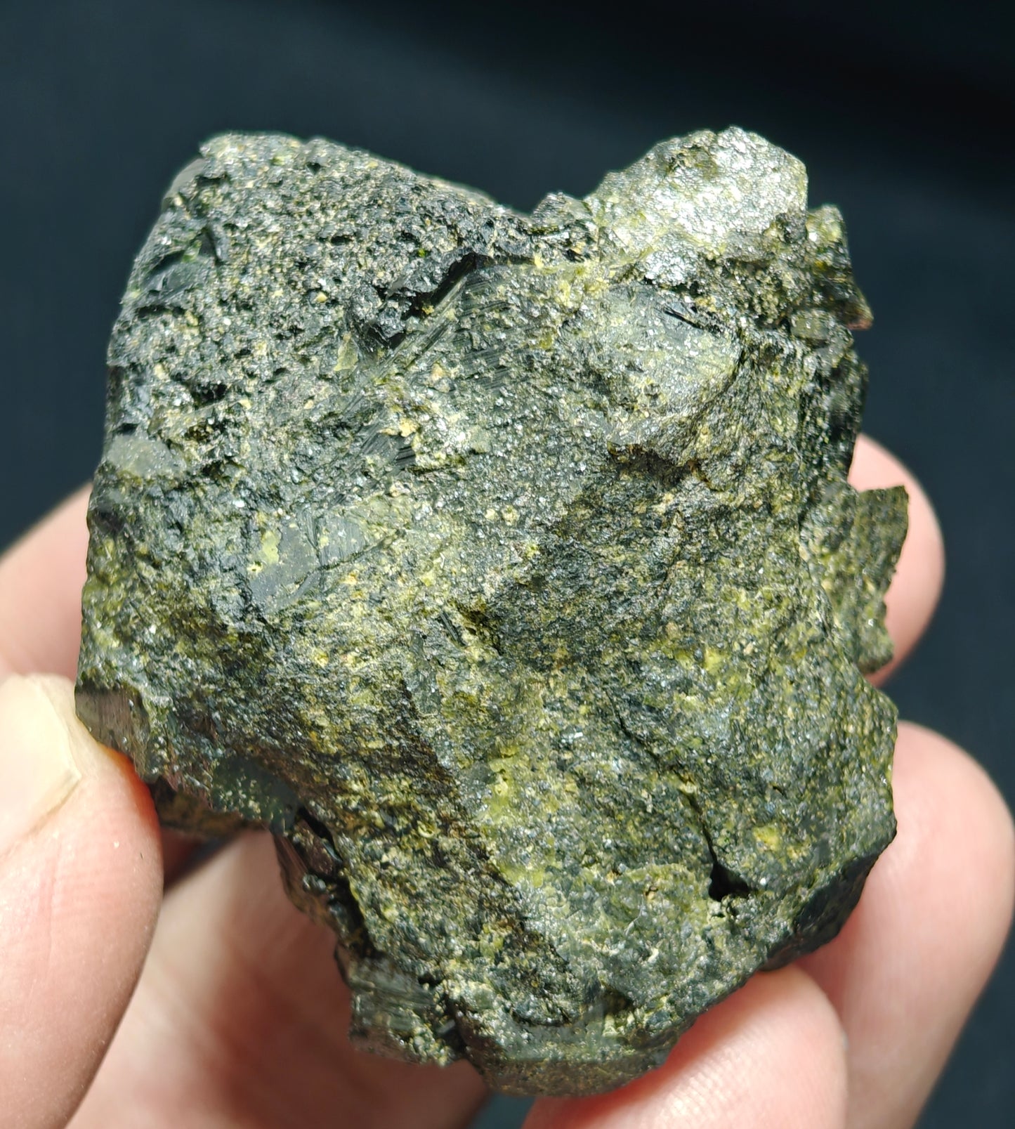 Natural dark green color epidote crystal 124 grams