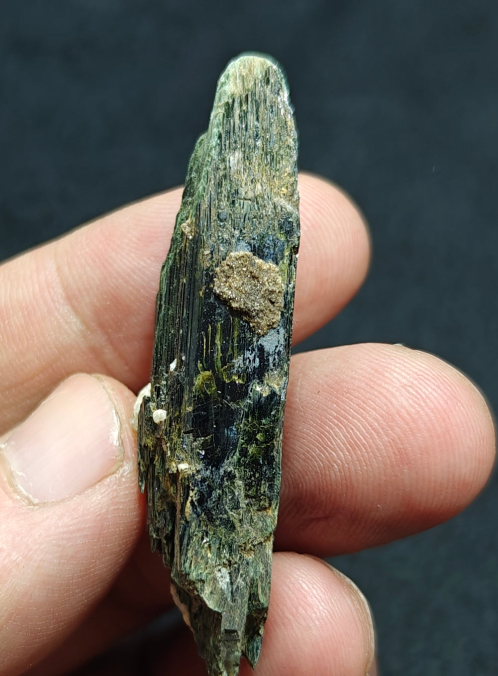 Natural aegirine crystal 18 grams