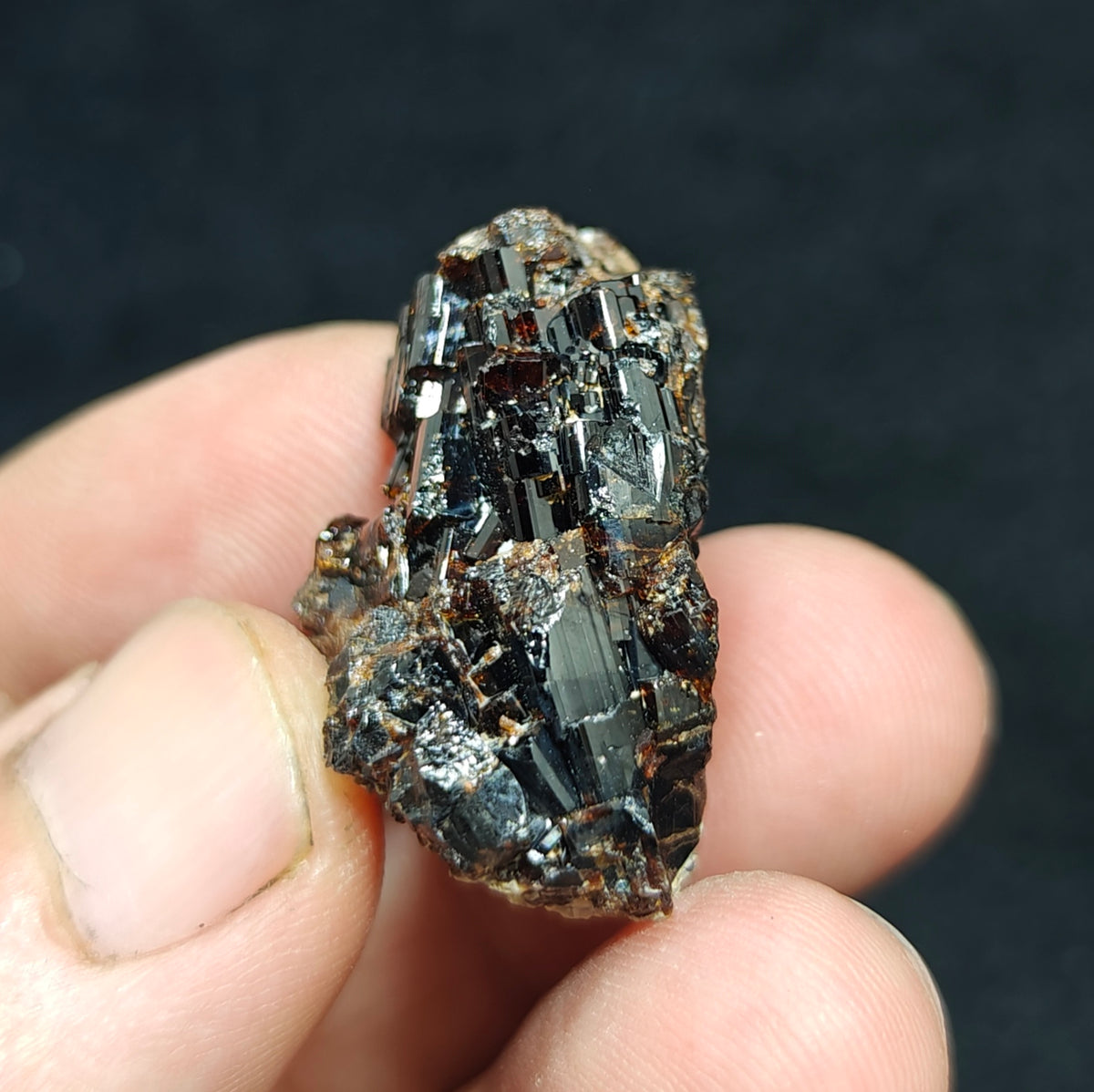 Natural dark brown Vesuvianite 19 grams