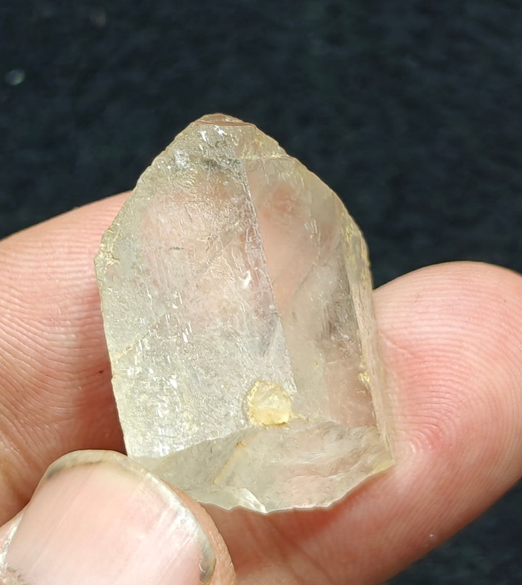 An amazing Beautiful specimen of gwindel Quartz Crystal 11 grams