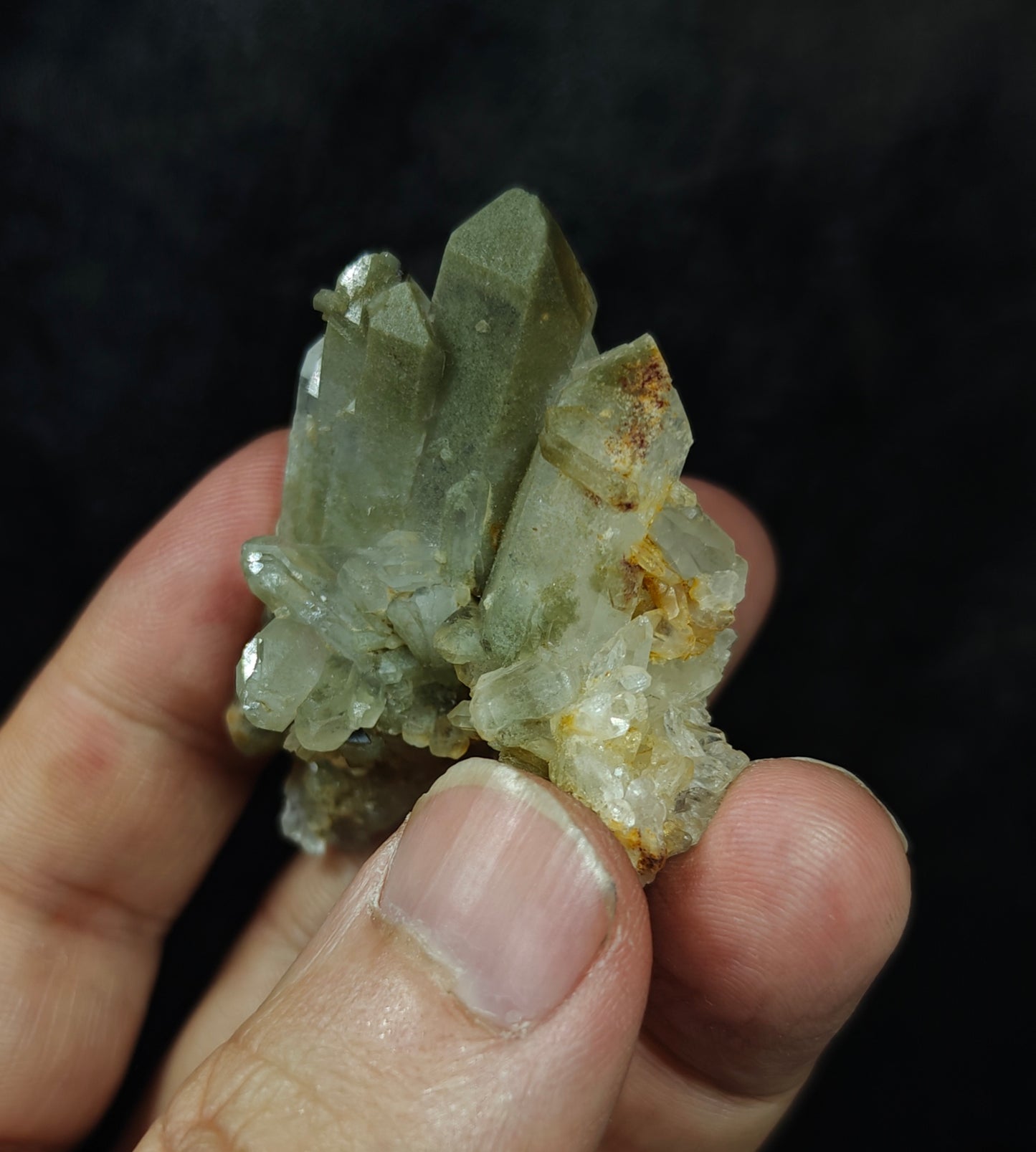 Natural chlorite quartz crystal 40 grams