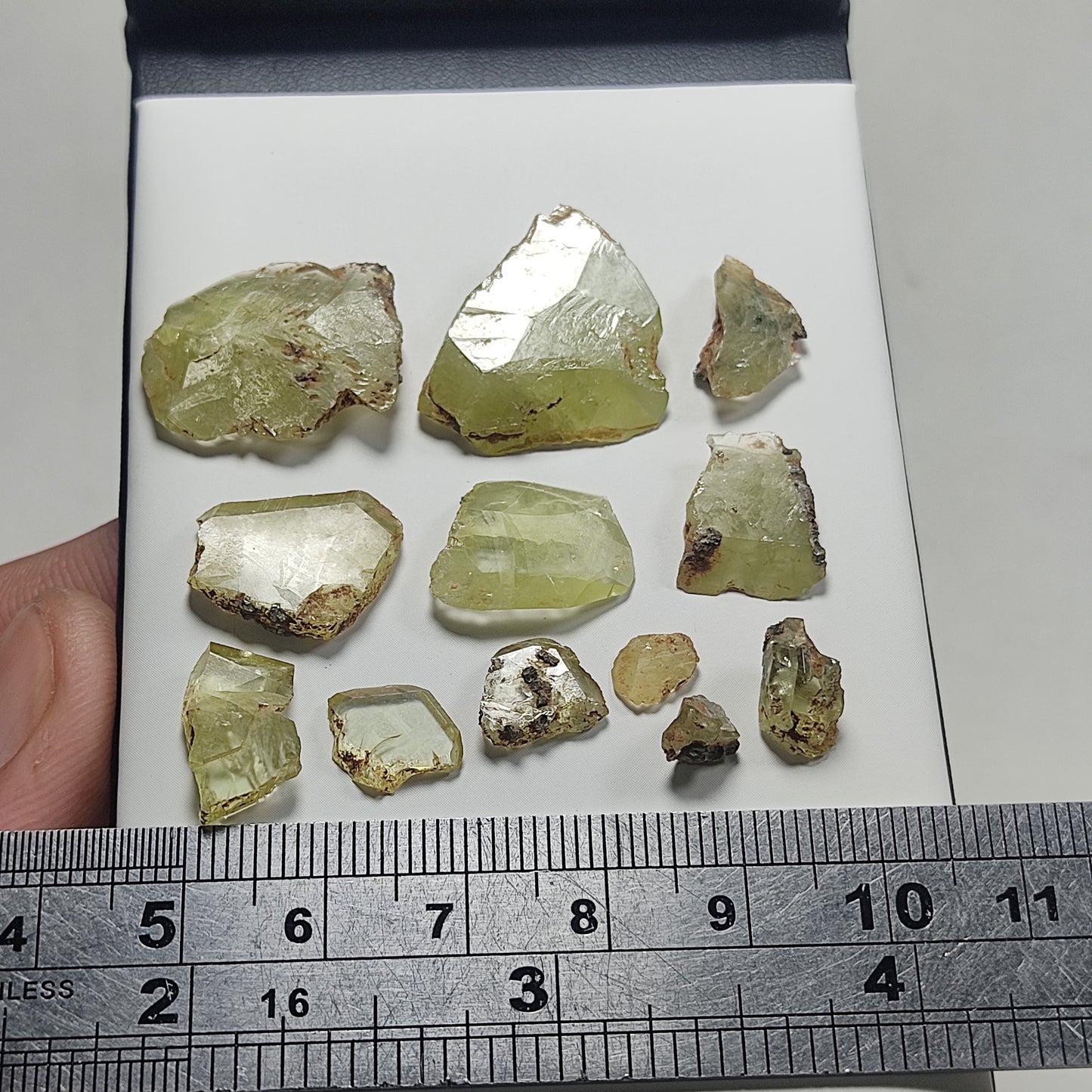 Natural green sphene Titanite crystals 10 grams