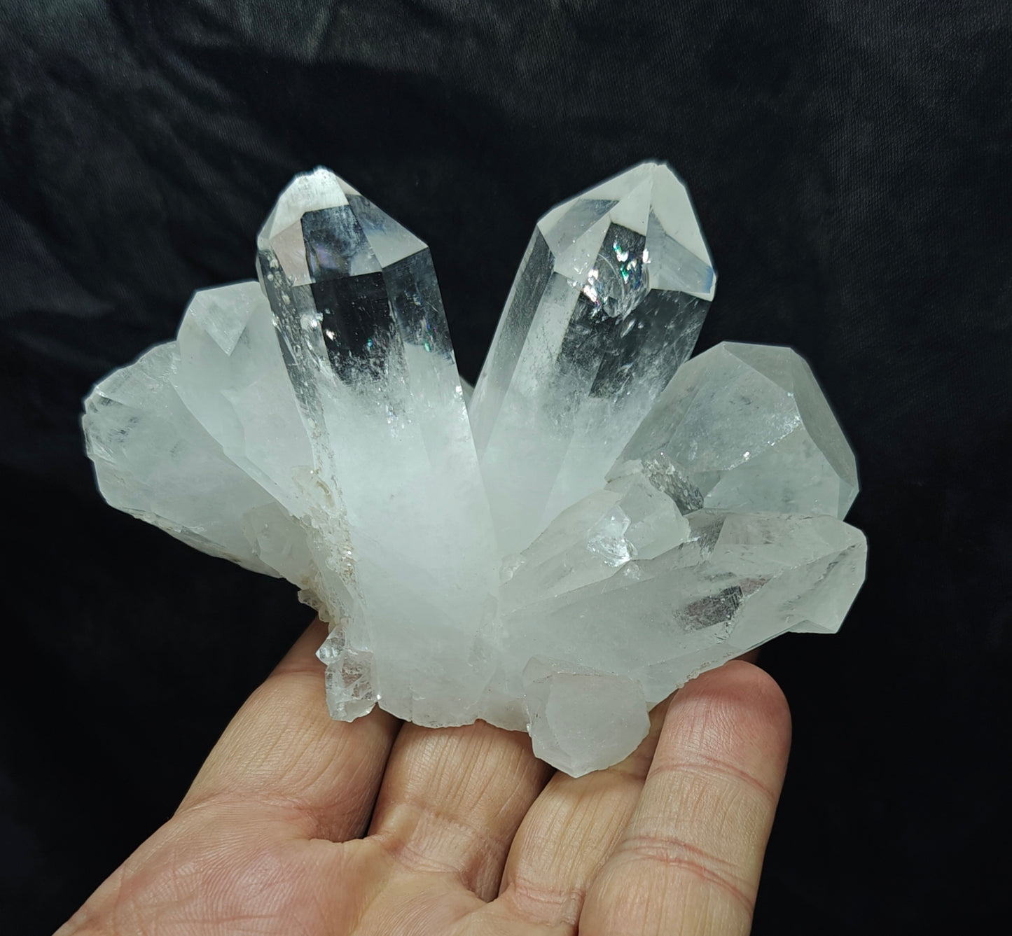 Natural Specimen of Terminated clear Quartz cluster 383 grams