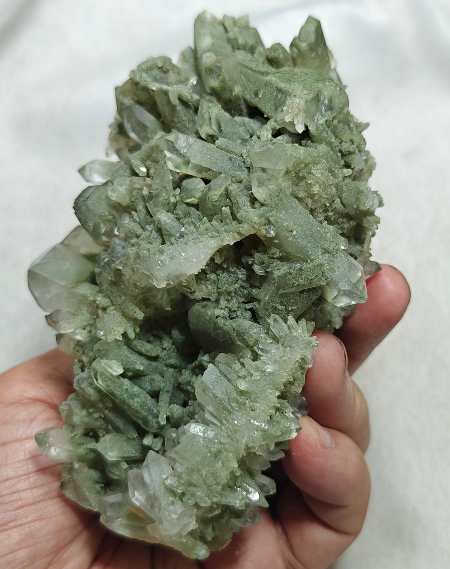Chlorite Quartz crystals cluster 577 grams