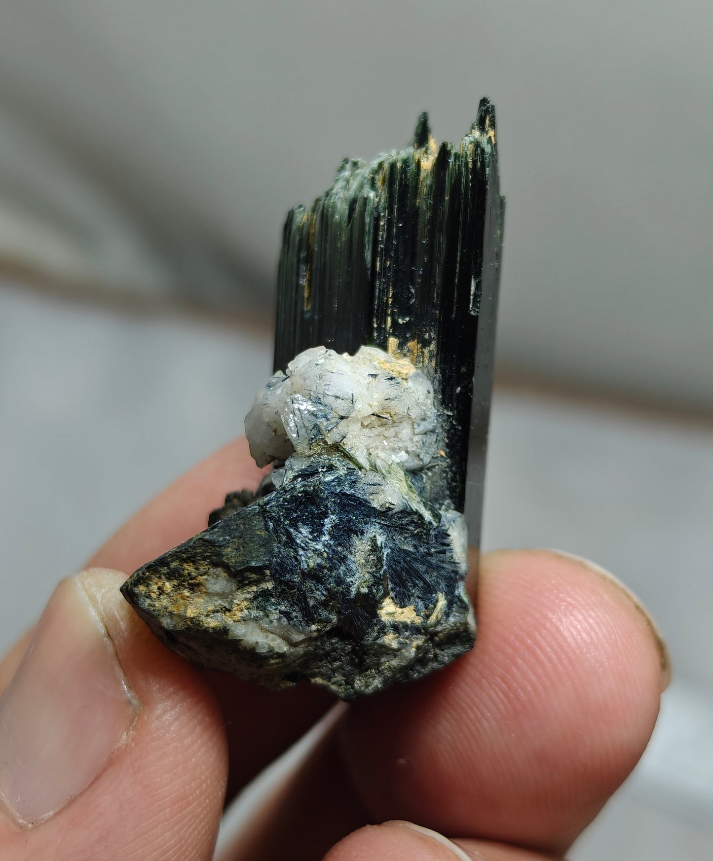 Natural aegirine crystal 22 grams