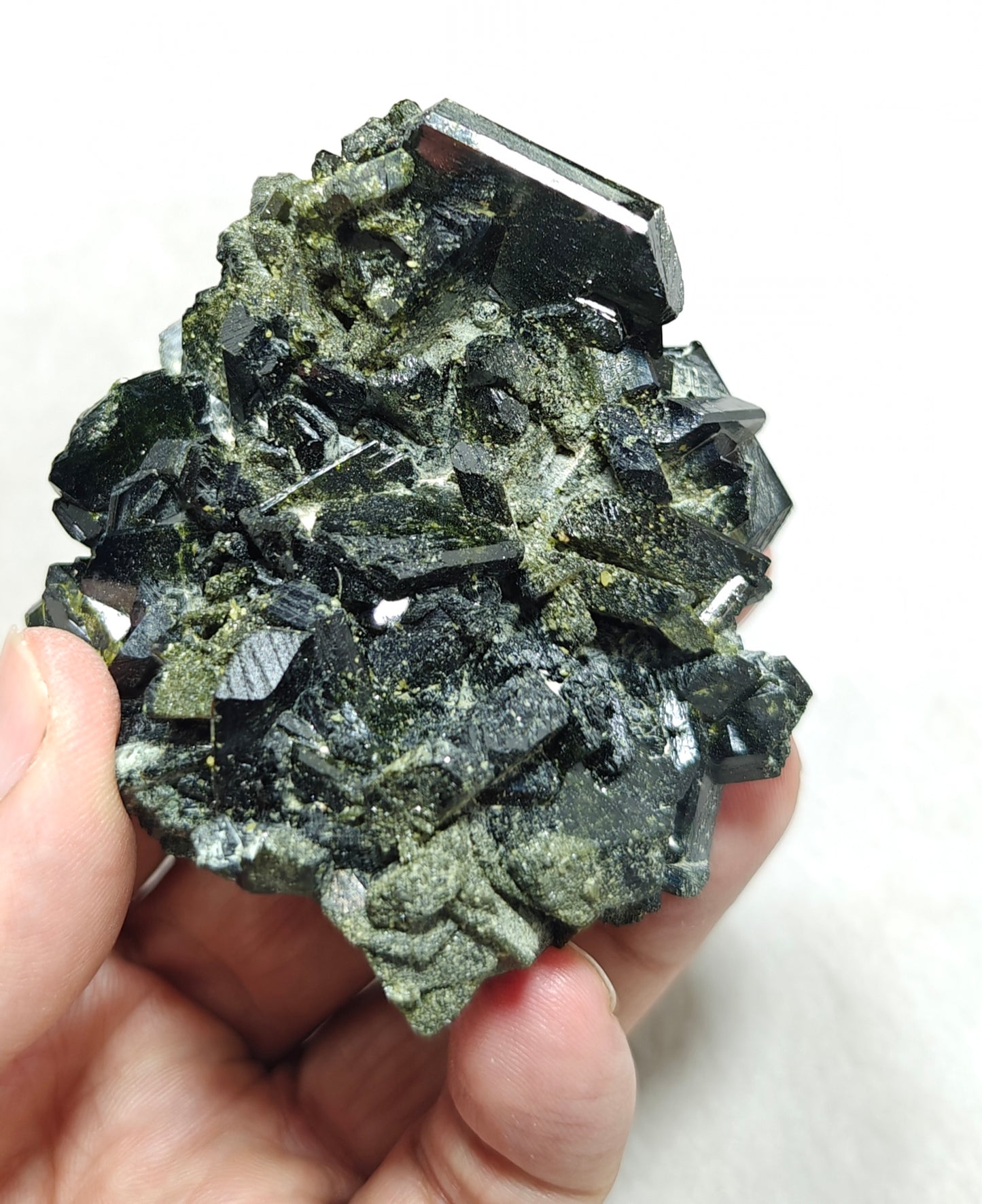 Epidote cluster natural terminations 298 grams