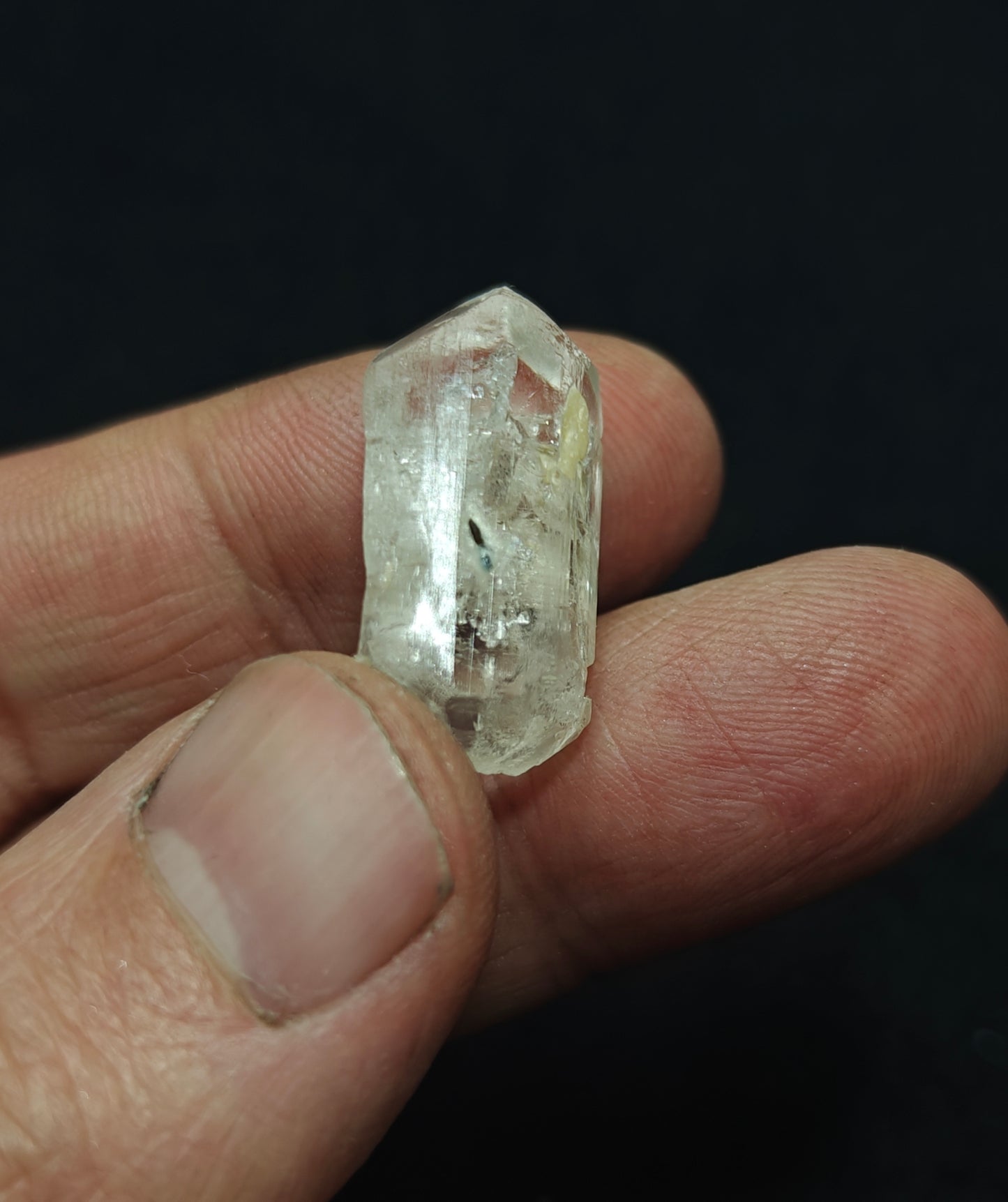 Double terminated topaz crystal