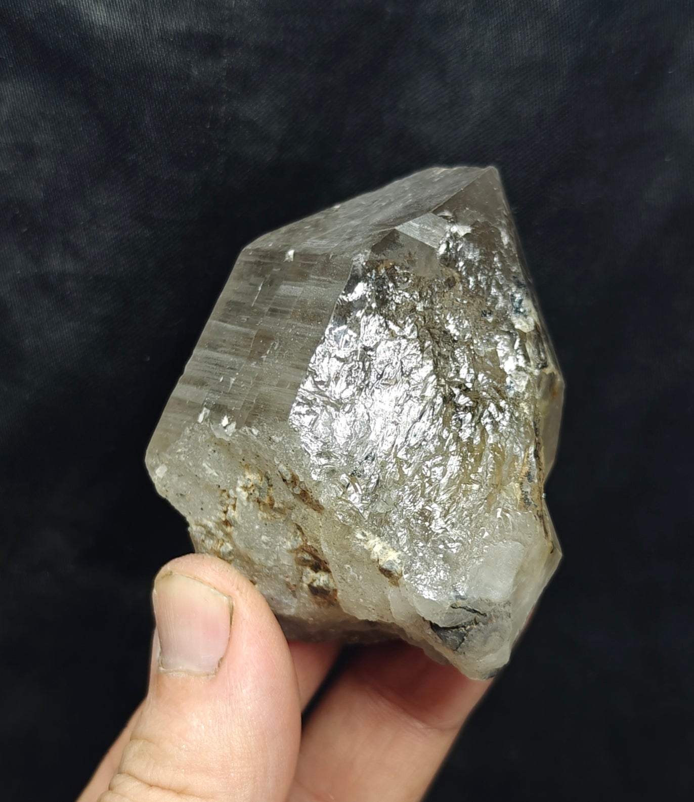Natural smoky Quartz Crystal 195 grams
