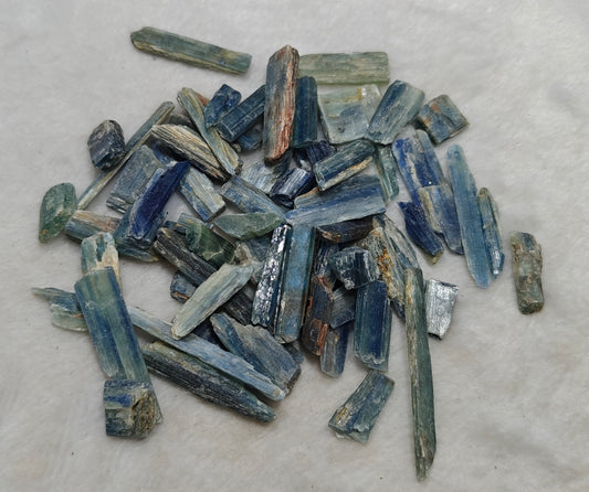 Natural kyanite crystals collection 80 grams