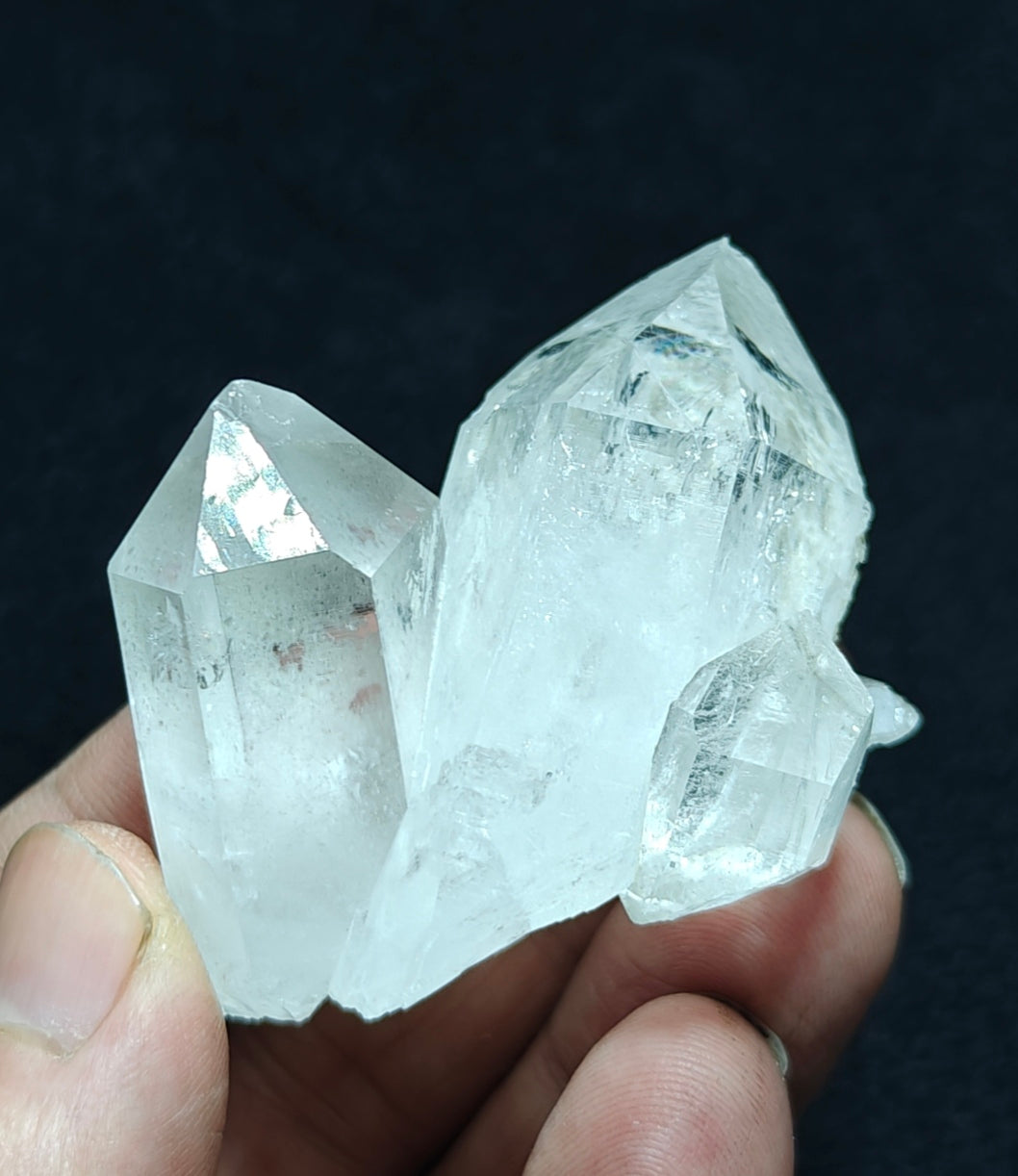 Twin terminated Quartz Crystals interconnected 76 grams